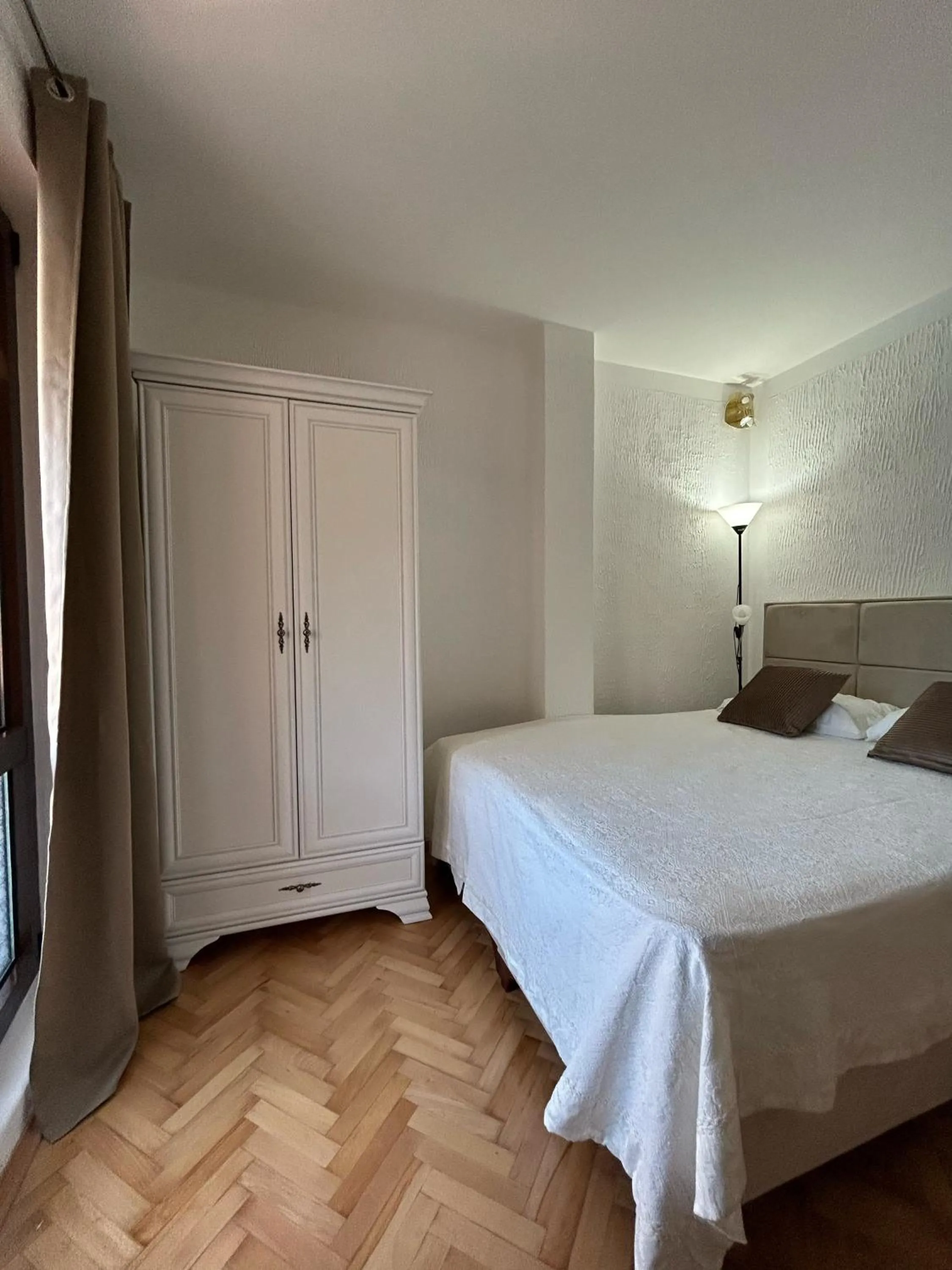 Bedroom, Bed in Apartments Dijana