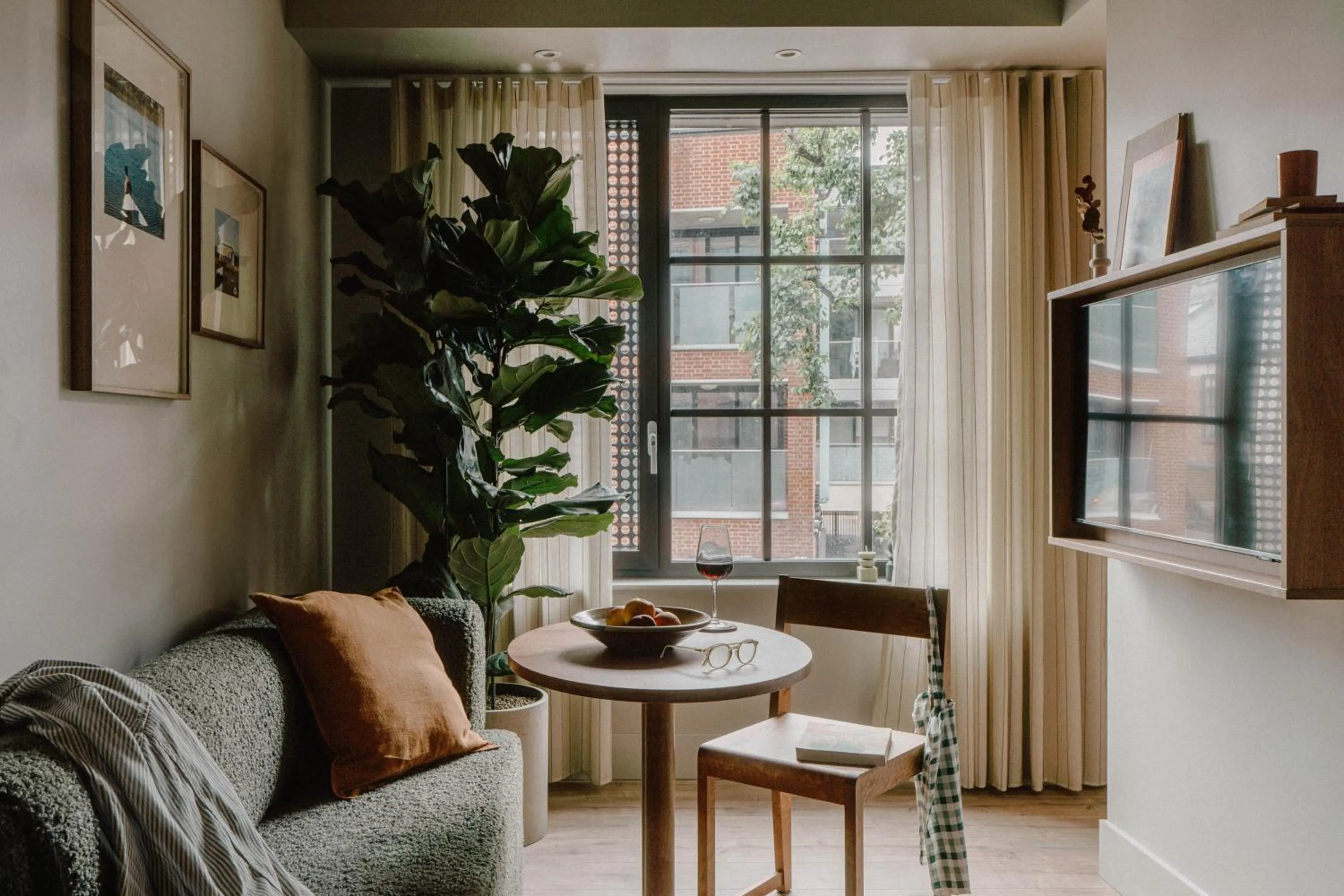 Living room in Mason & Fifth, Westbourne Park
