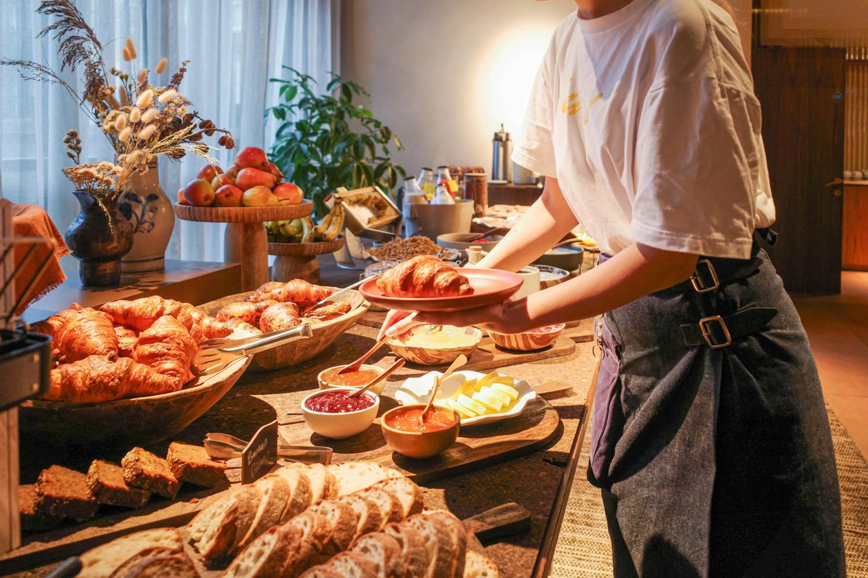 Breakfast in Mason & Fifth, Westbourne Park