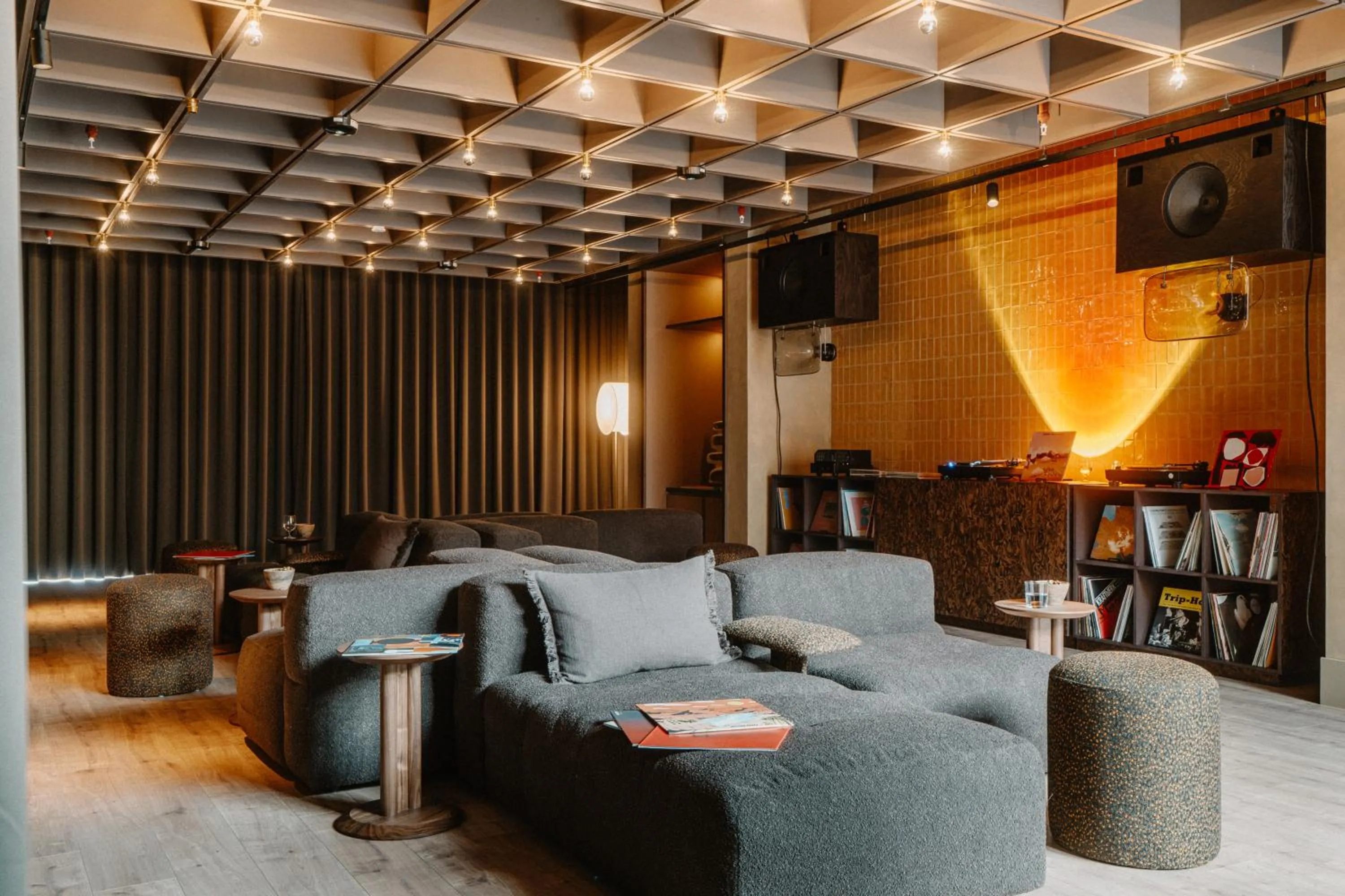 Communal lounge/ TV room in Mason & Fifth, Westbourne Park