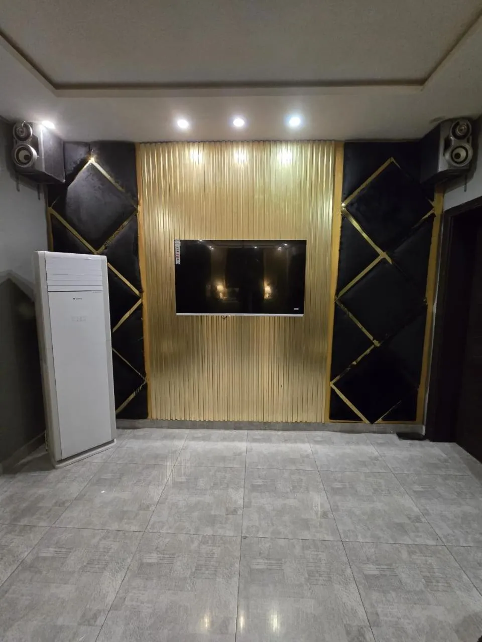 TV and multimedia in Palm tree suites