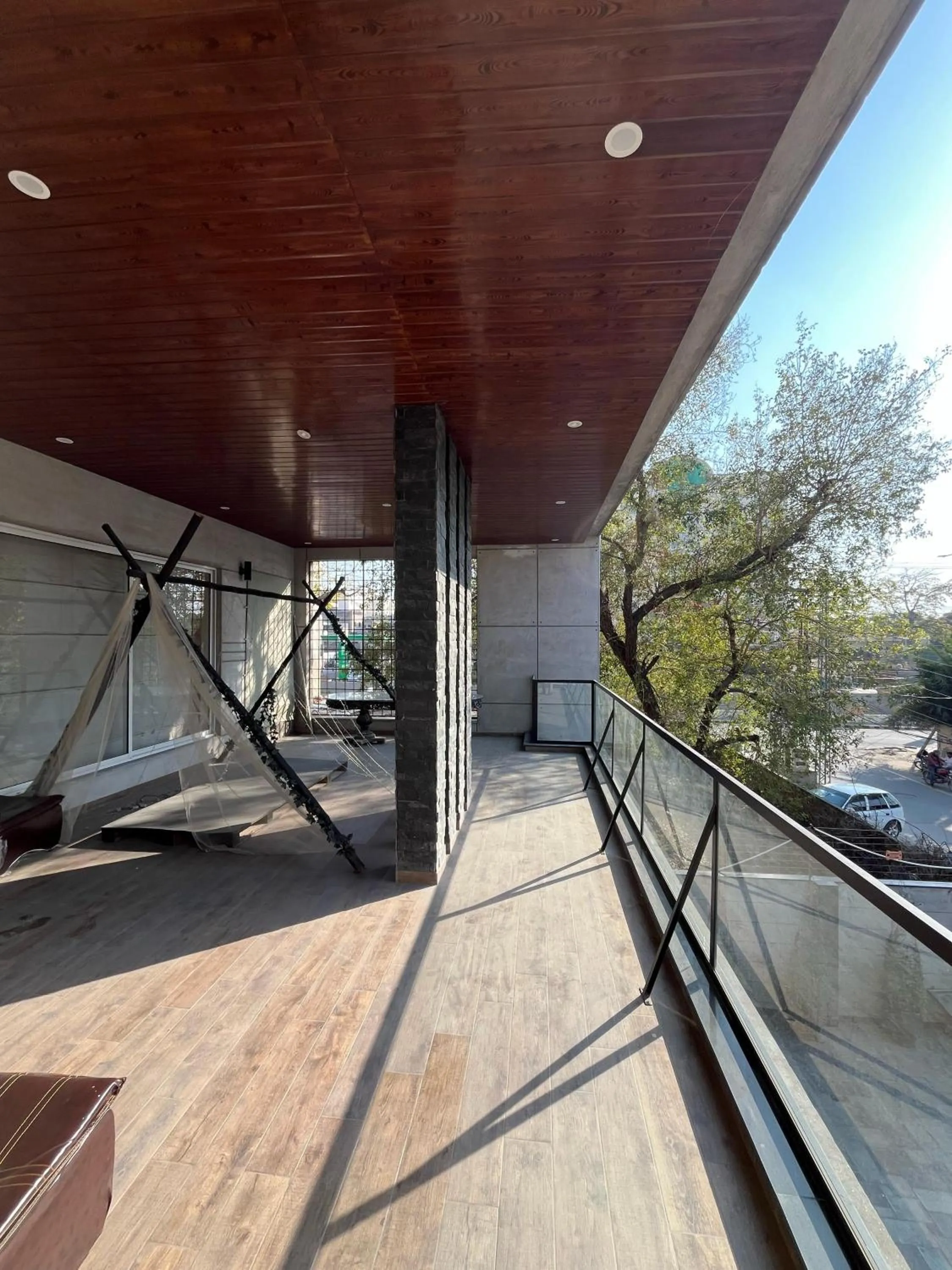 Restaurant/places to eat in Palm tree suites