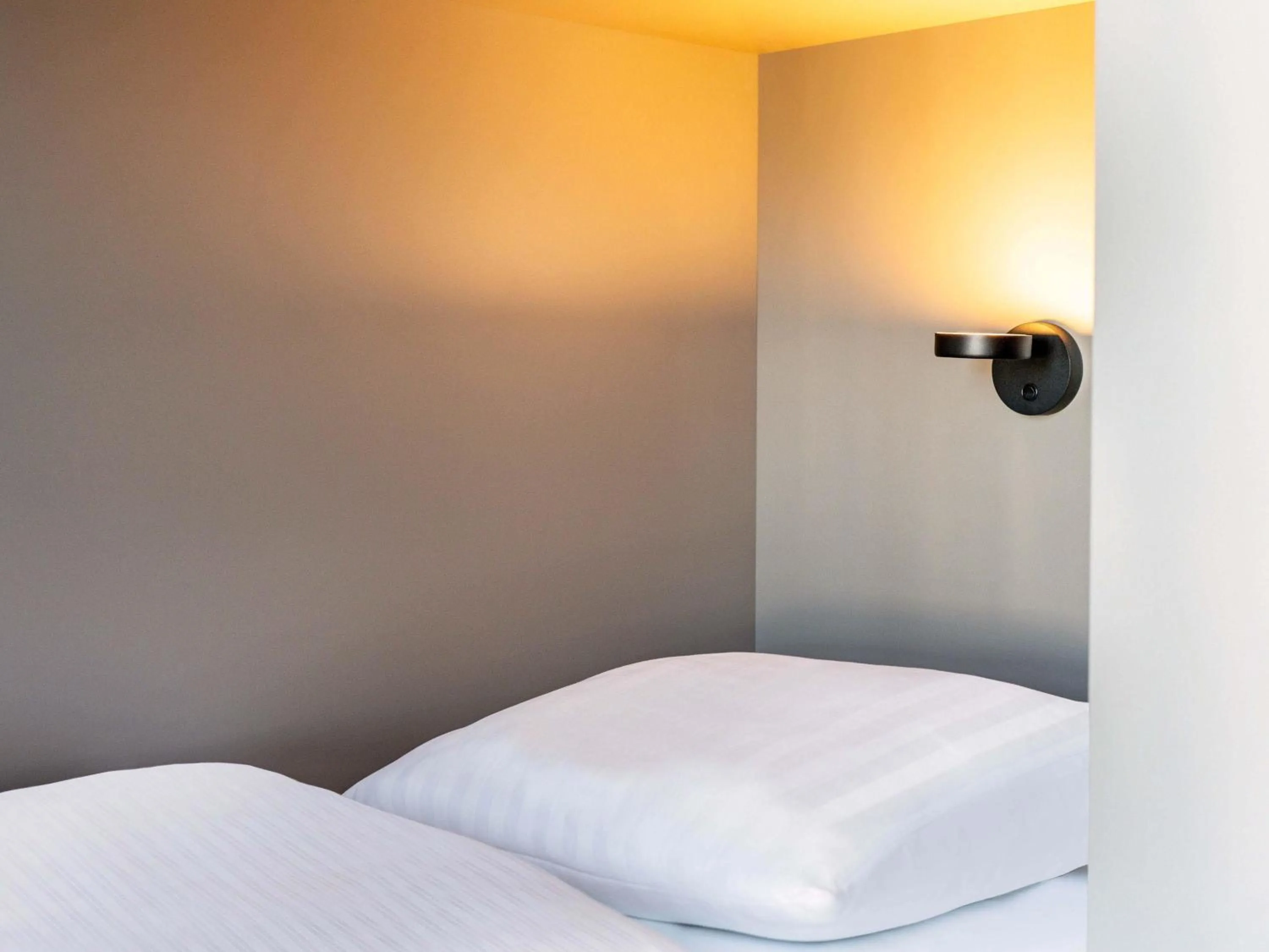 Photo of the whole room, Bed in B&B HOTEL Bruchsal-Karlsdorf