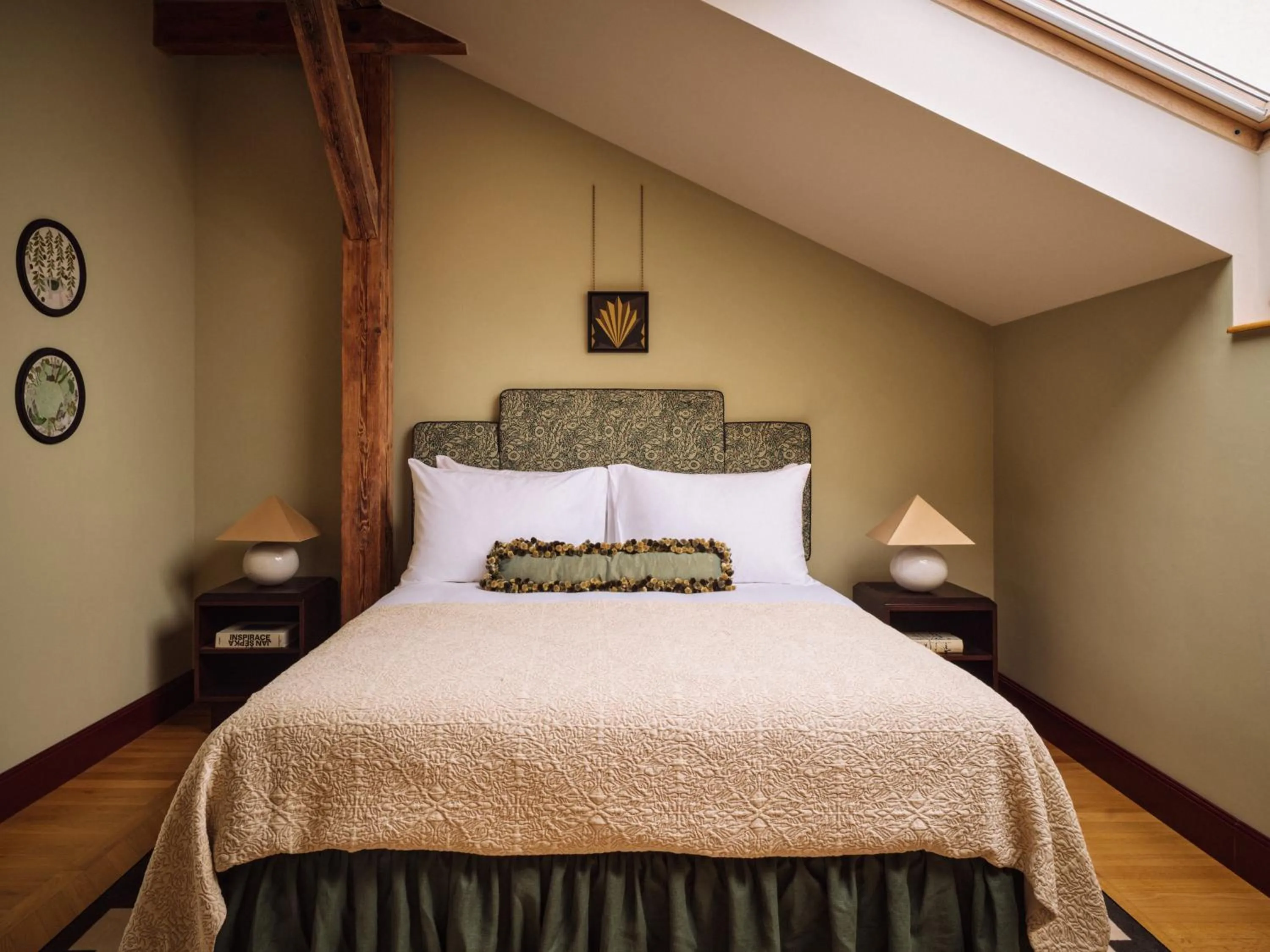 Bed in Sir Prague, part of Sircle Collection