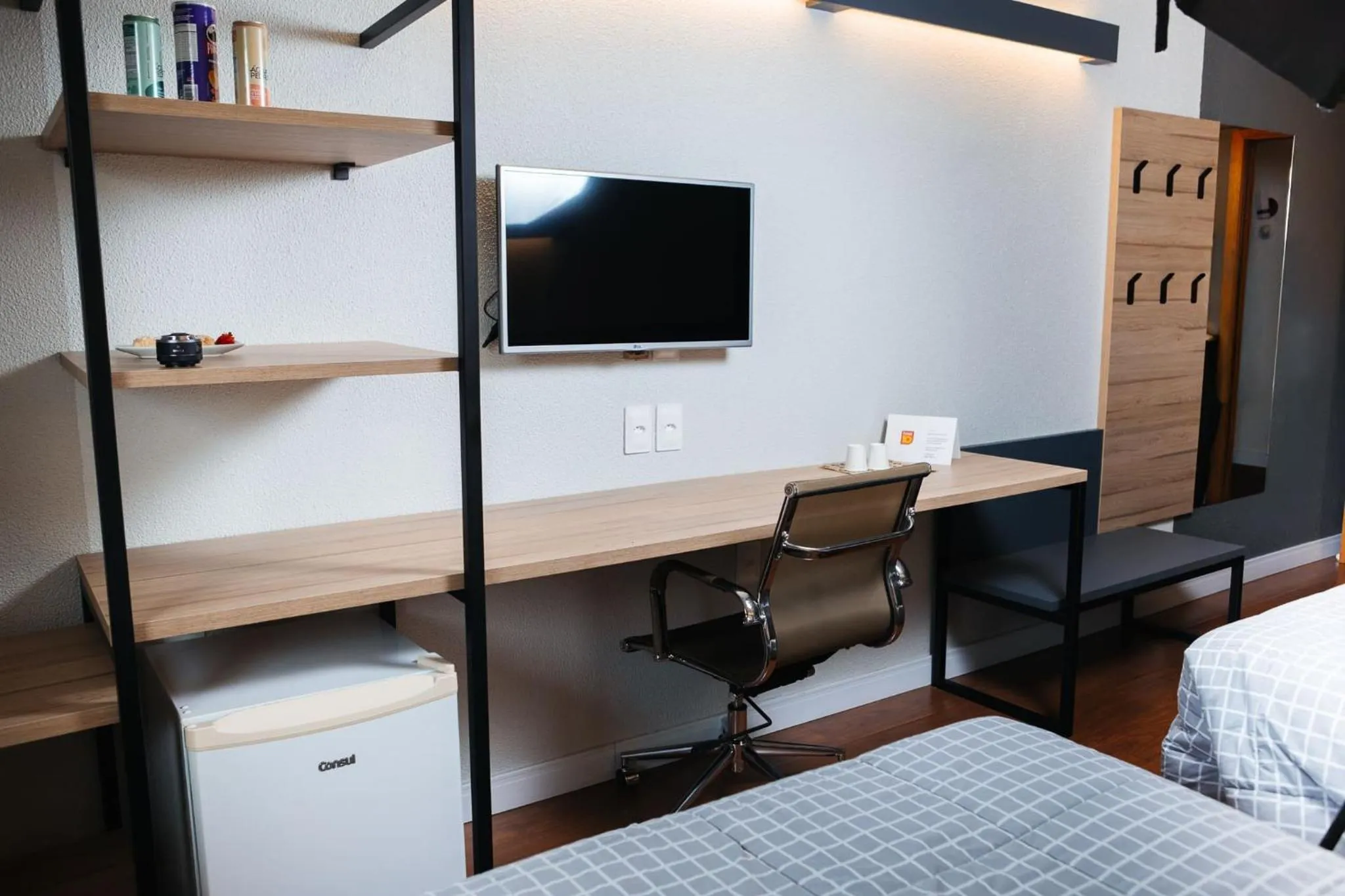 Photo of the whole room, Bed in Hotel 10 Blumenau