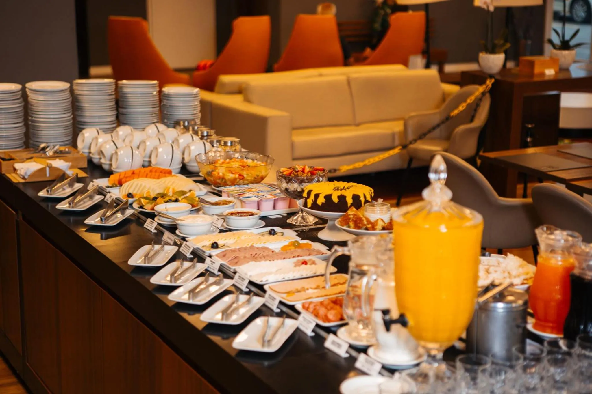 Breakfast in Hotel 10 Blumenau