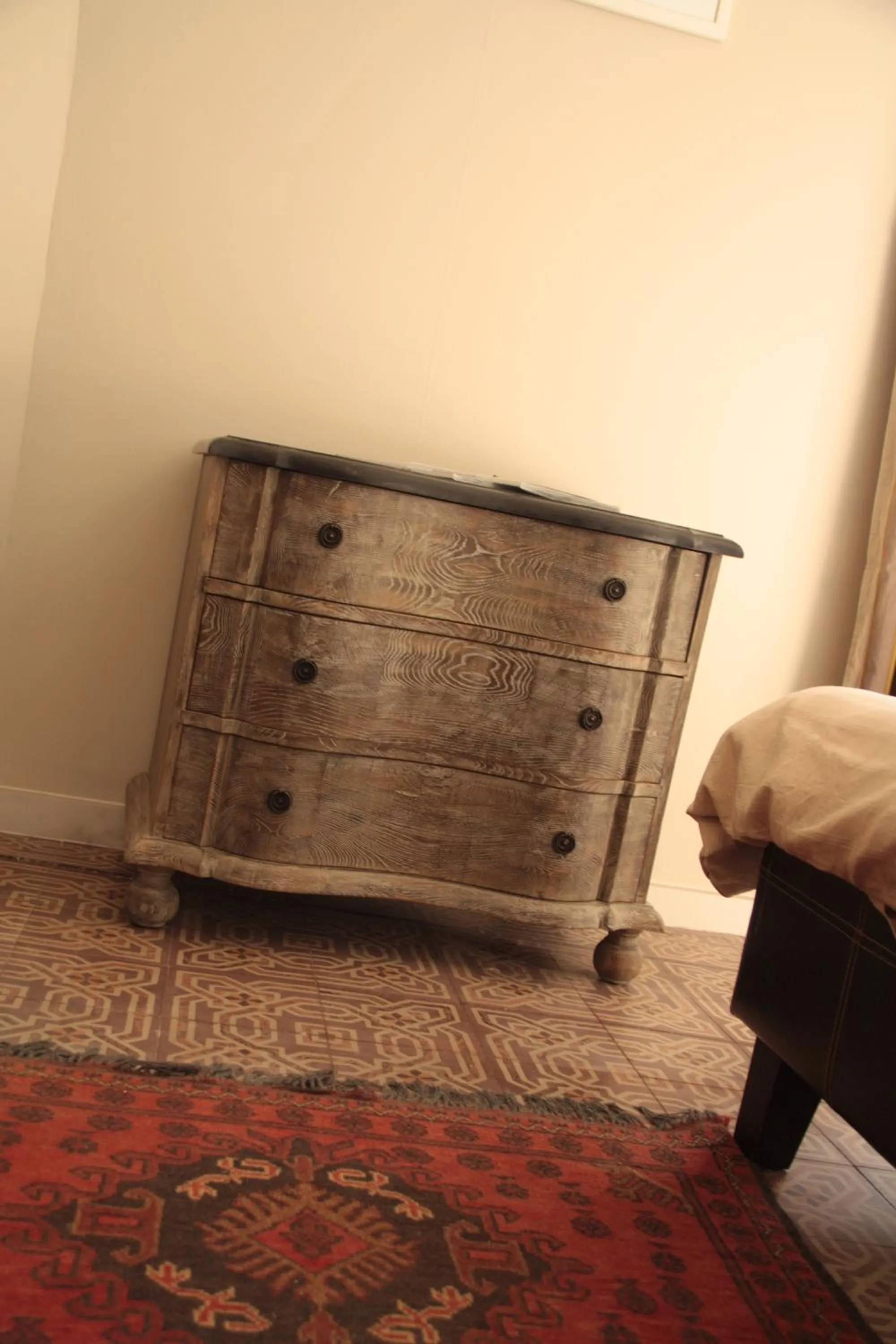 Decorative detail in Clos du Magnolia