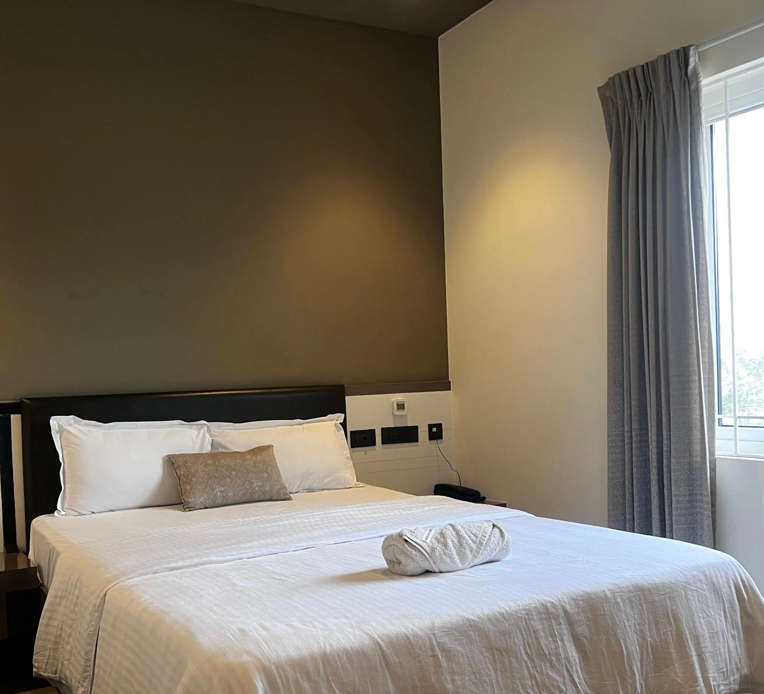 Bedroom, Bed in MAS Residency