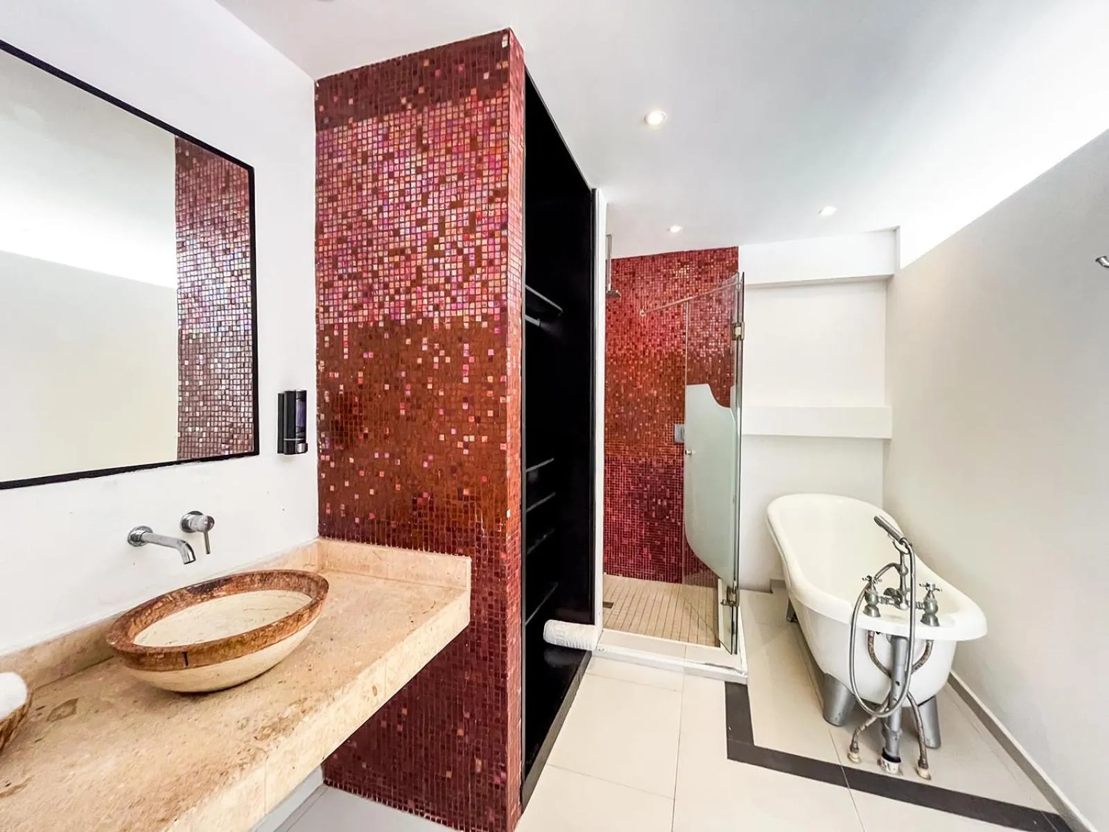 Bathroom in Cache Hotel Boutique - Adults Only