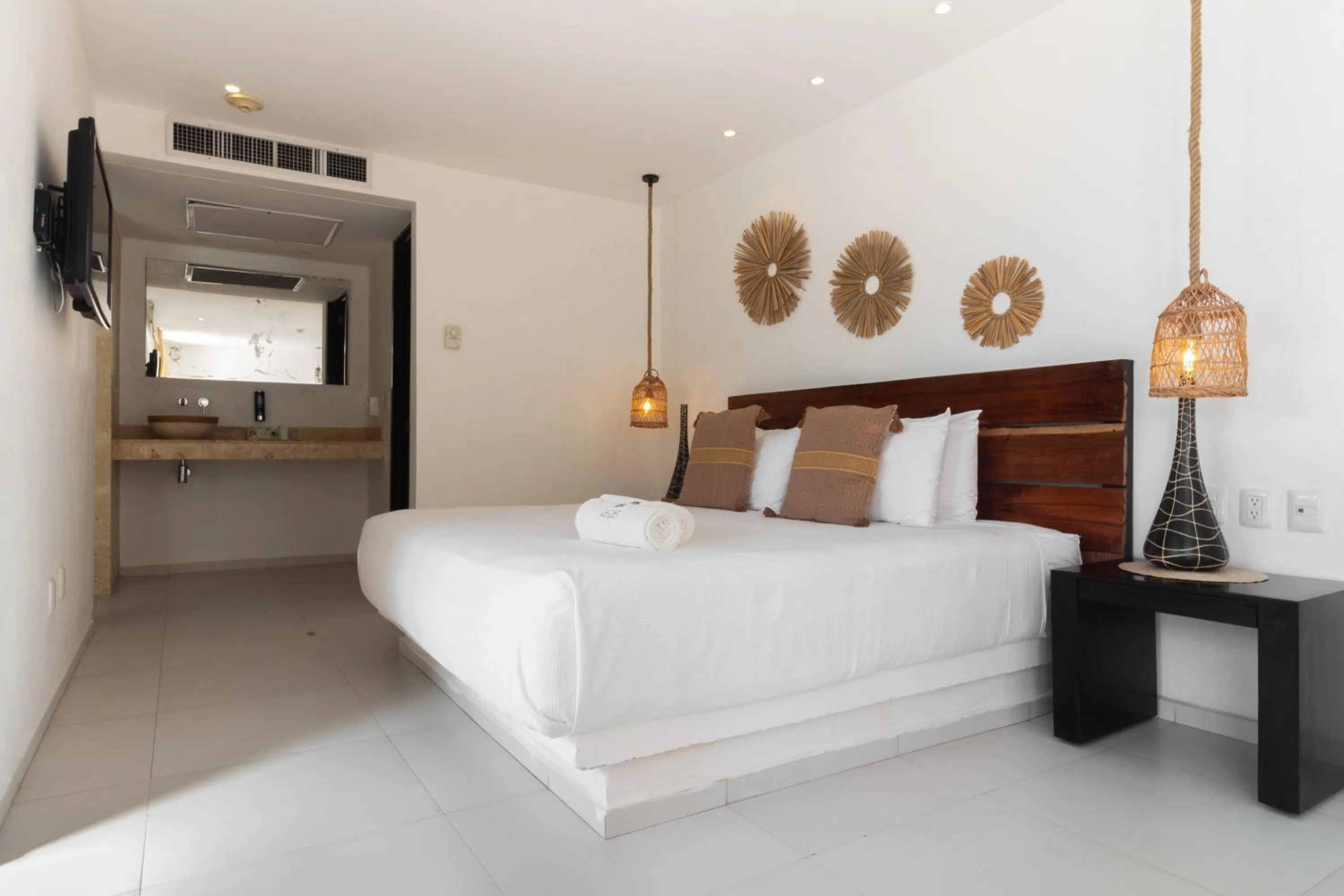 Bed in Cache Hotel Boutique - Adults Only