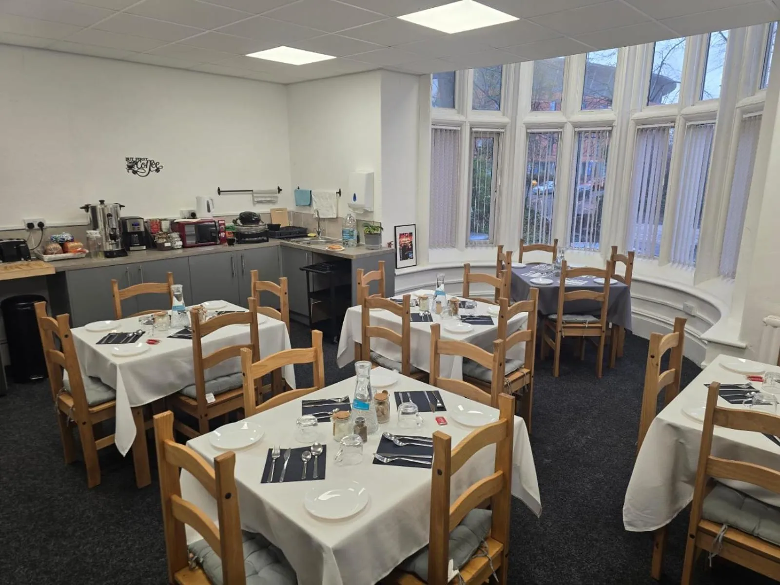 Restaurant/places to eat in OYO A Better Night Hotel - Manchester Salford