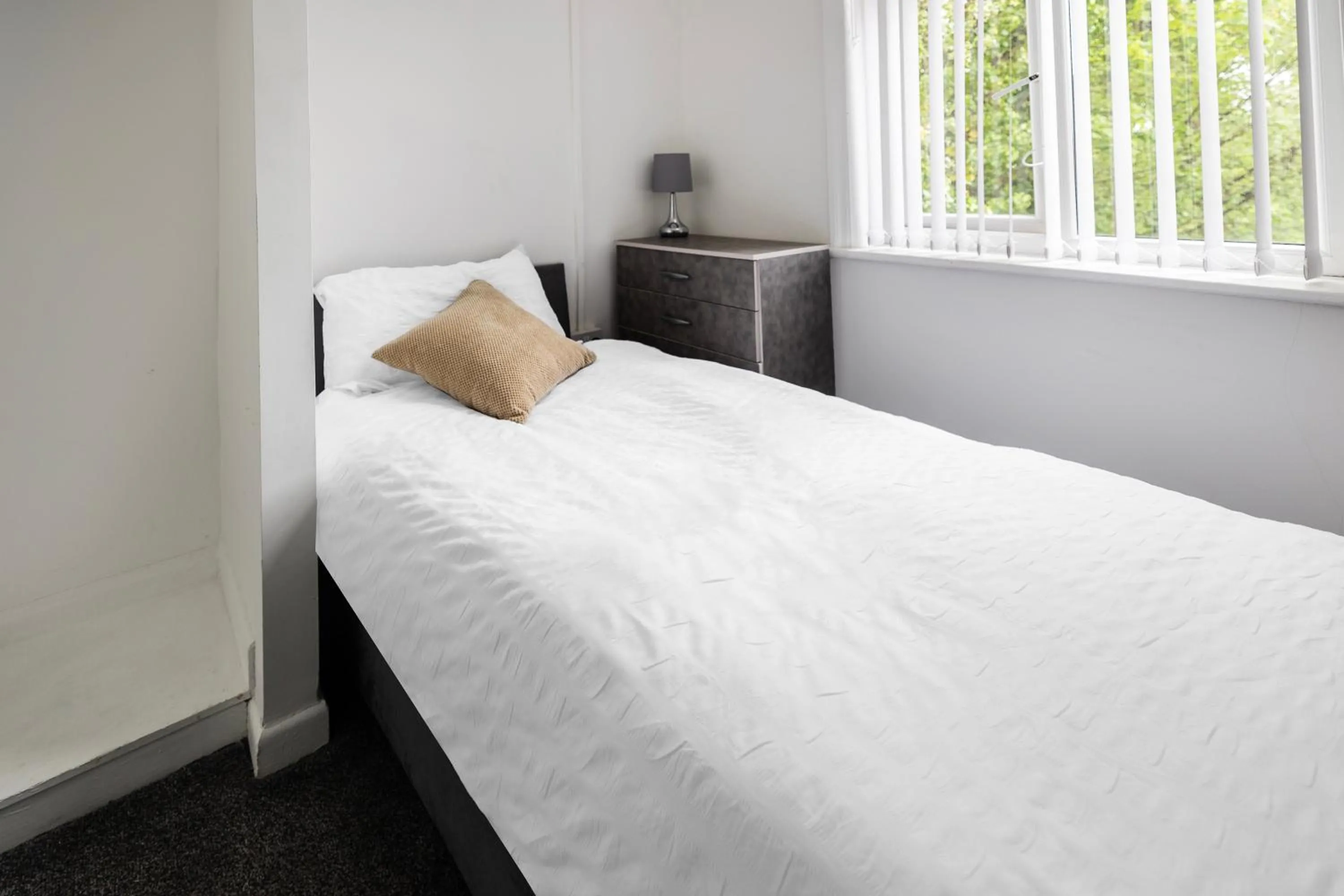 Bedroom, Bed in OYO A Better Night Hotel - Manchester Salford