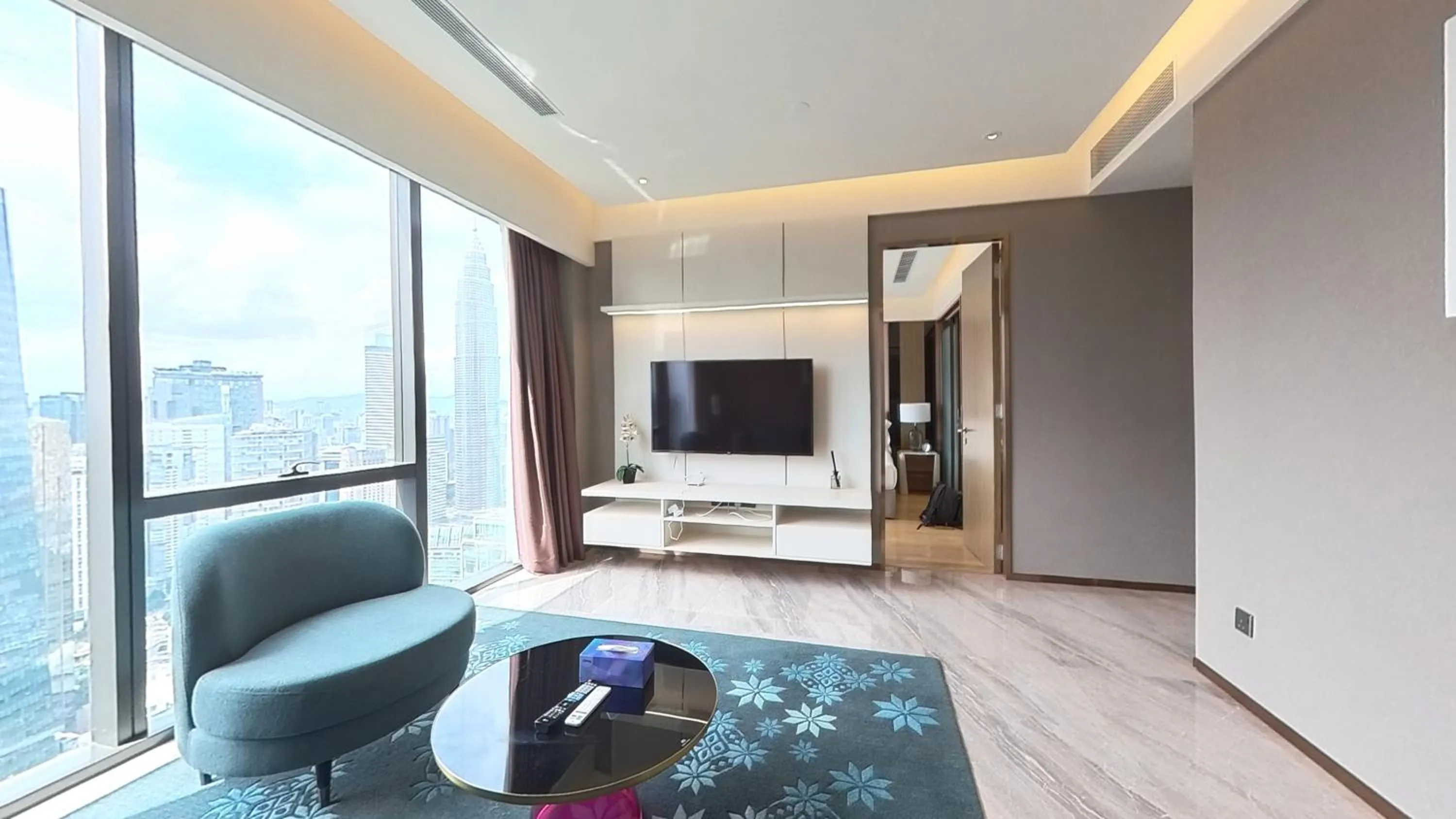 Communal lounge/ TV room in Imperial KLCC Residence - KL HOME