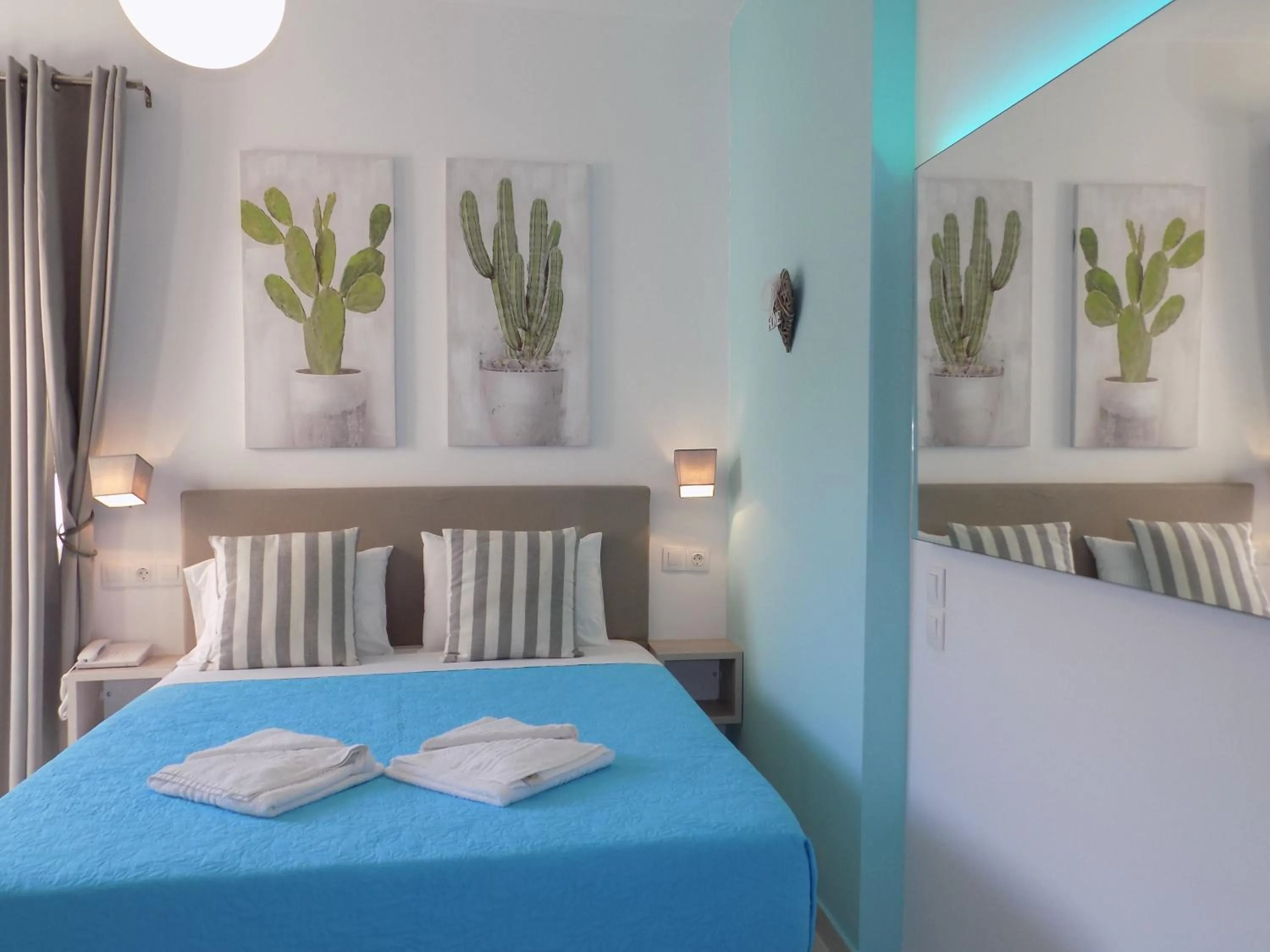 Bed in Rethymno Hills Apartments