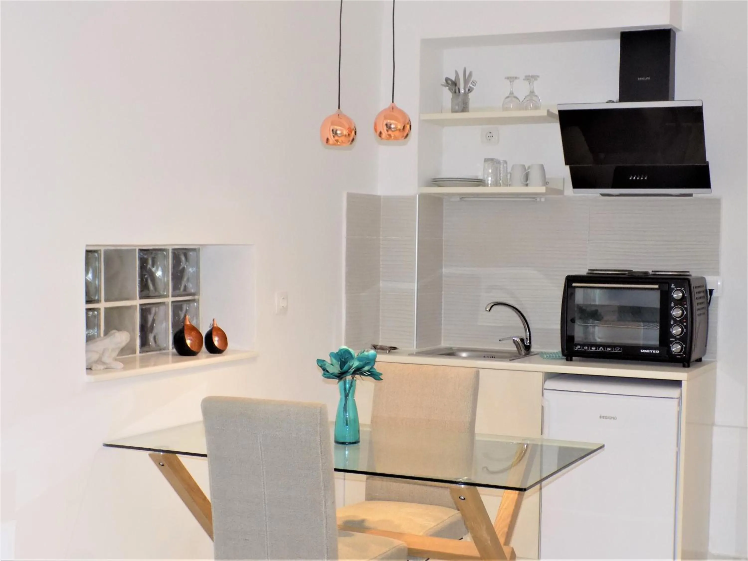 Dining area in Rethymno Hills Apartments