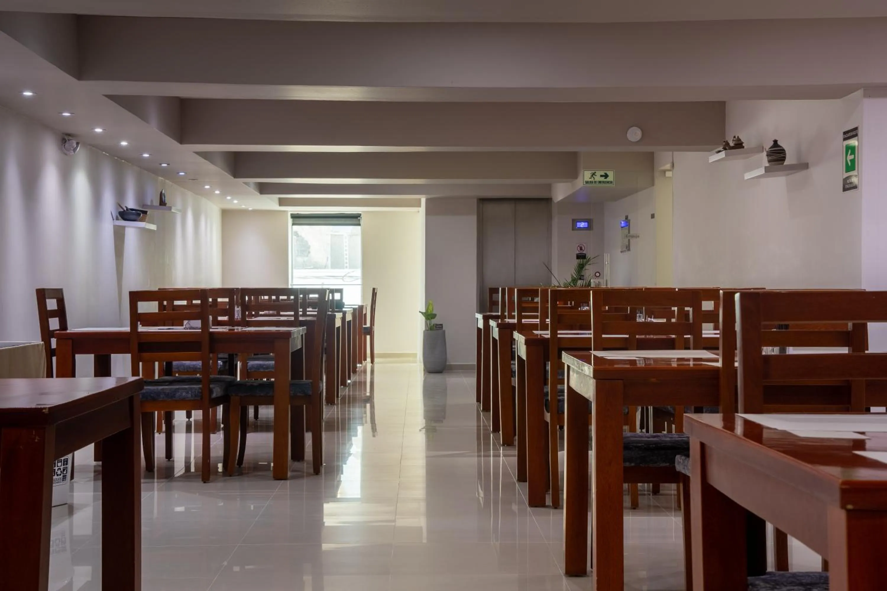 Restaurant/places to eat in Ribai Hotels Santa Marta