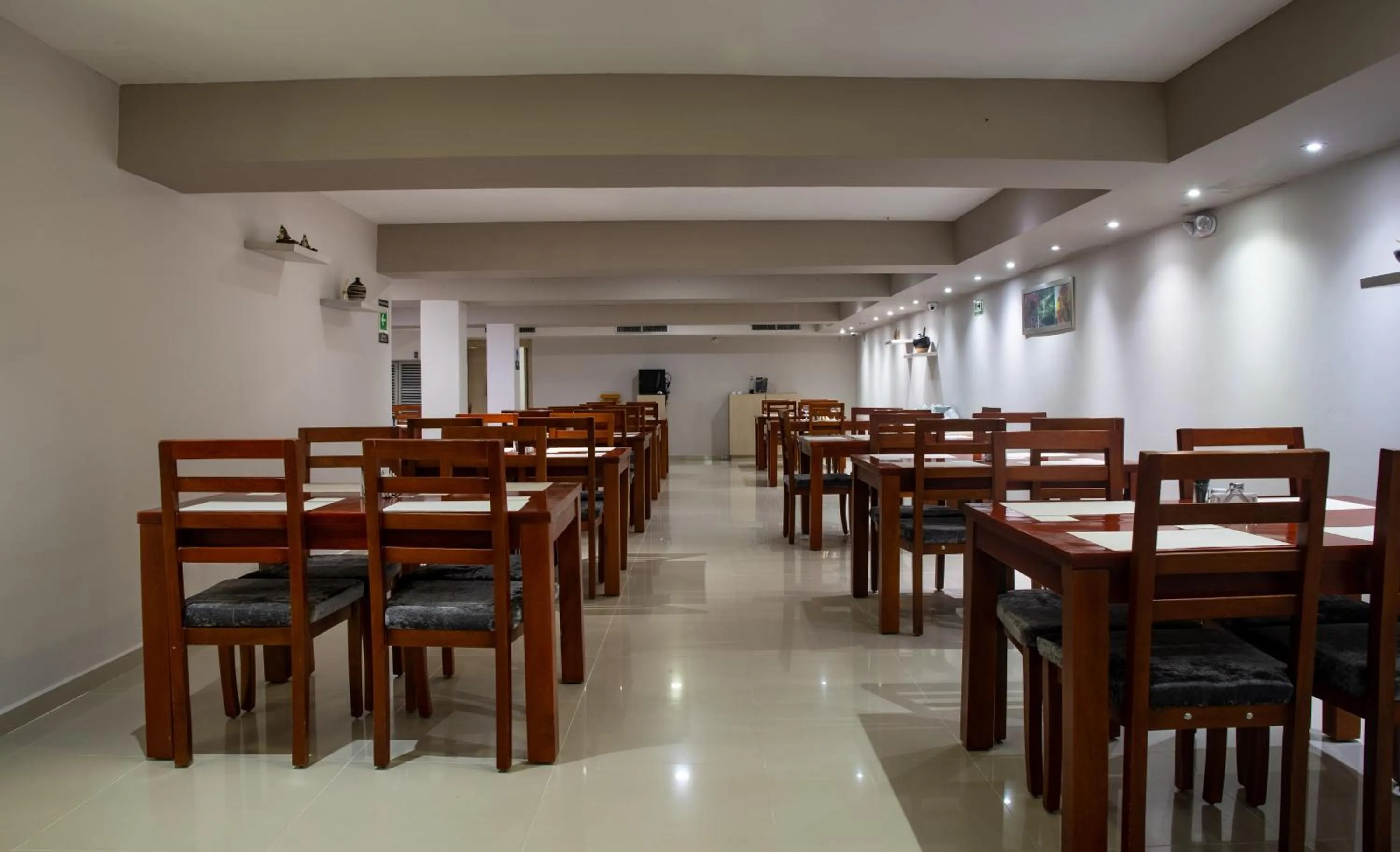 Restaurant/places to eat in Ribai Hotels Santa Marta