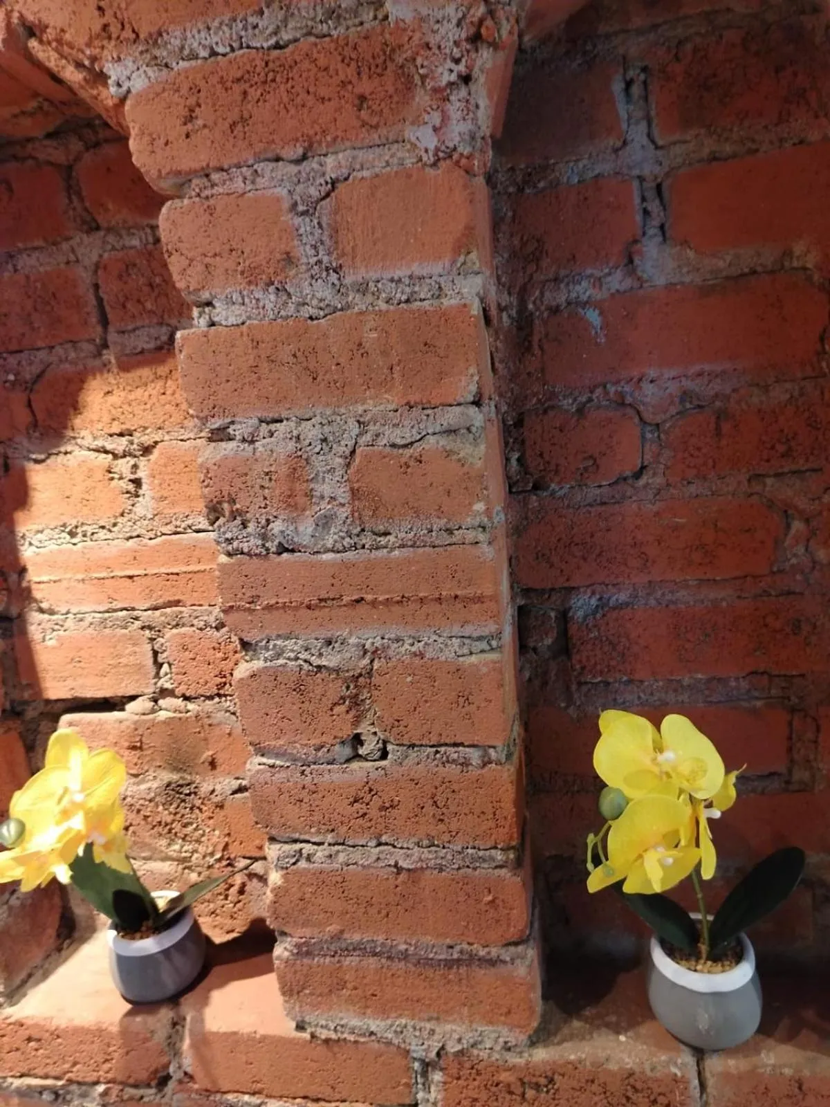 Property building in 84 on Fourth Guest House