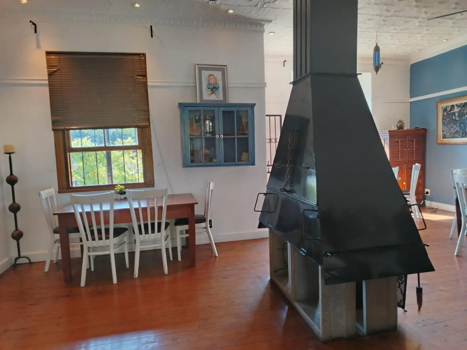 Breakfast in 84 on Fourth Guest House