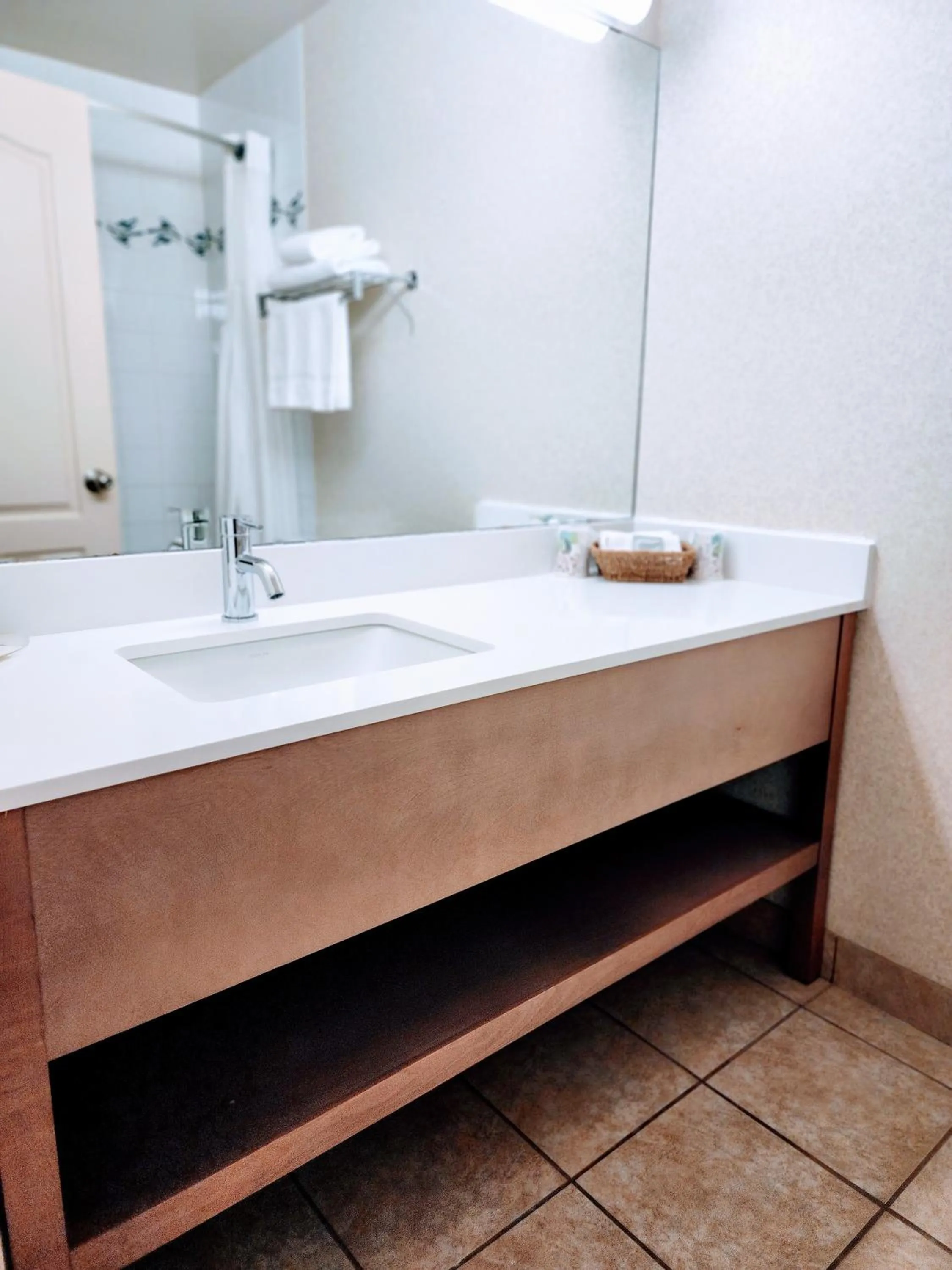 Bathroom in Gold Circle Inn