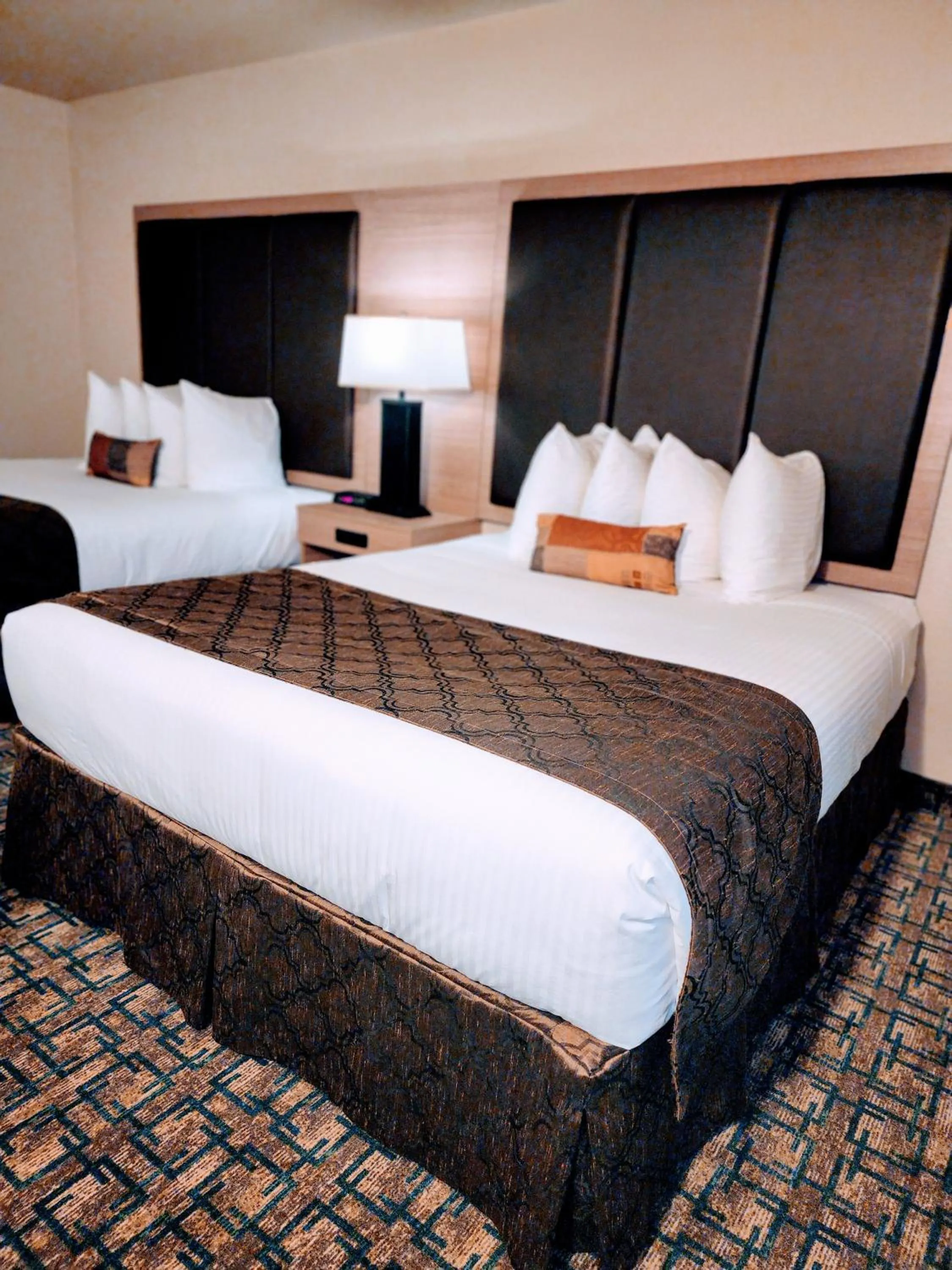 Bed in Gold Circle Inn