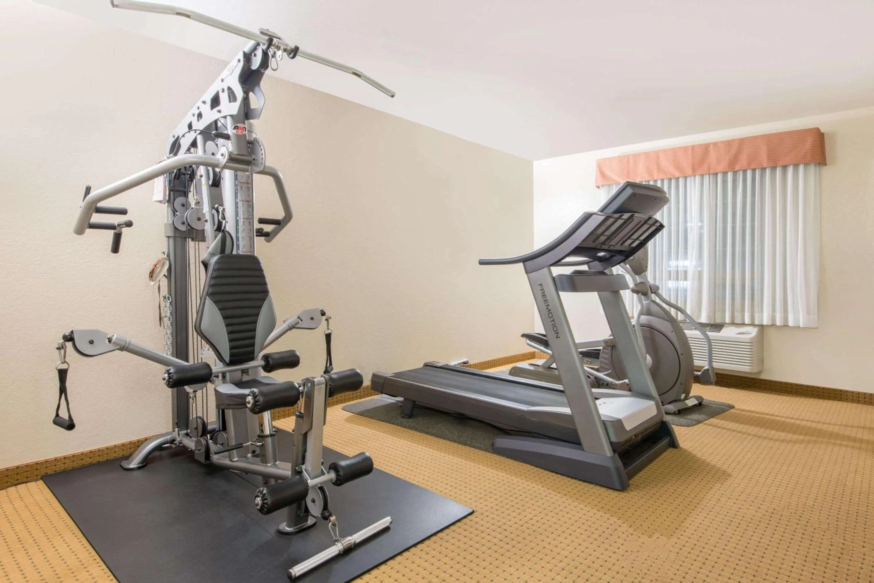 Fitness centre/facilities in Gold Circle Inn