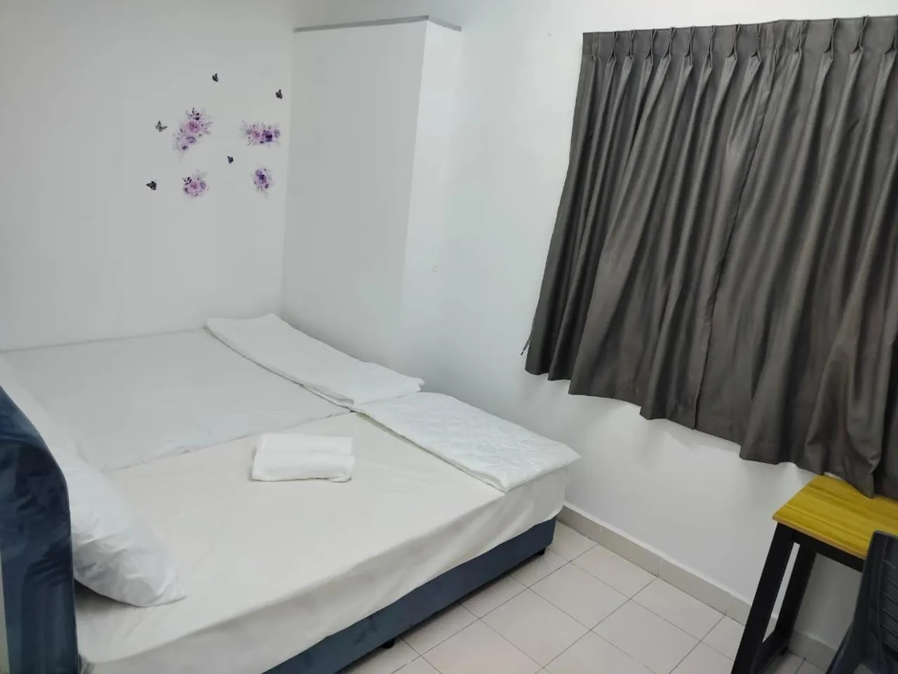 Bedroom, Bed in CMN Hotel & Homestay