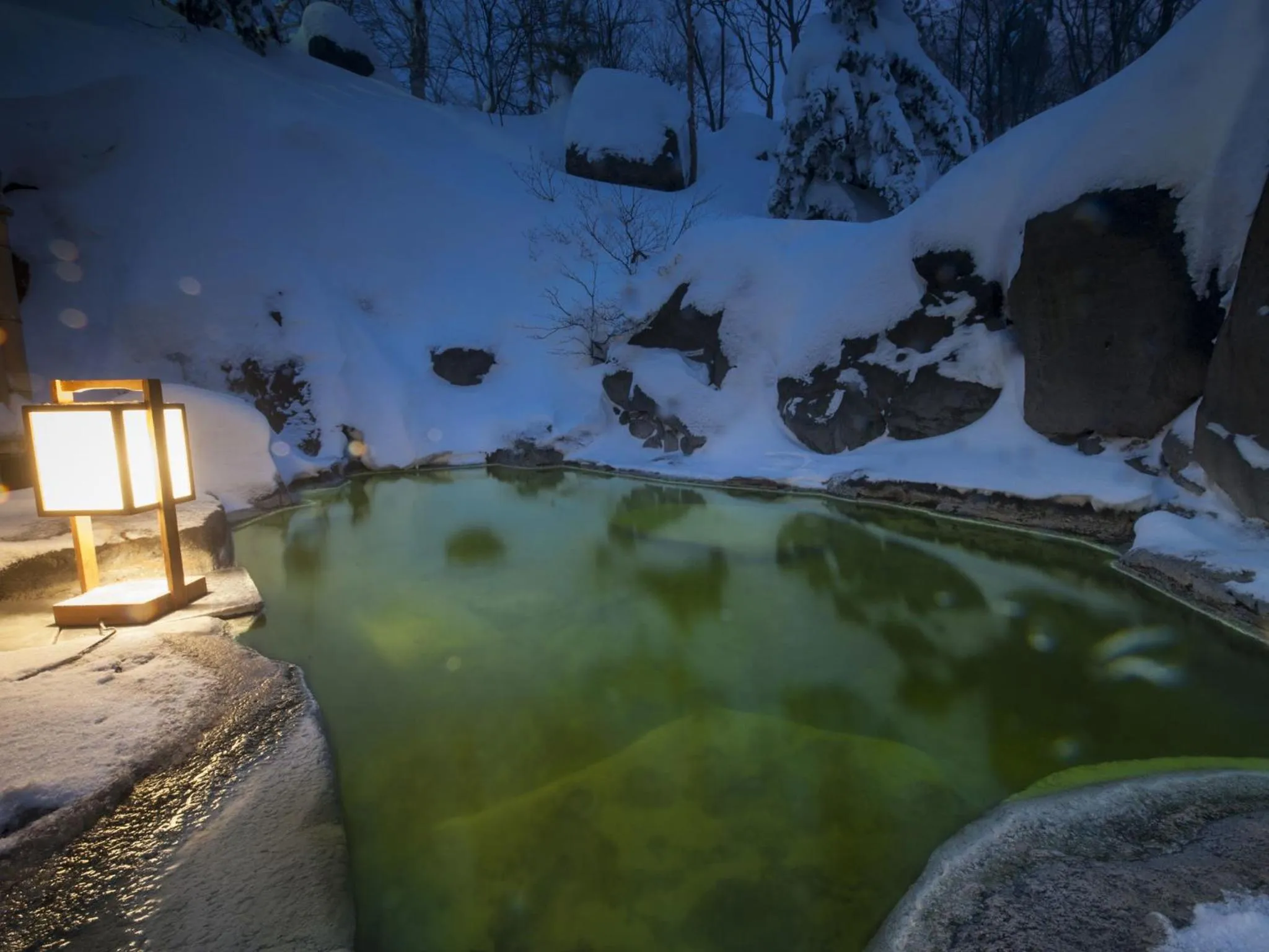 Hot Spring Bath in Kumanoyu Hotel