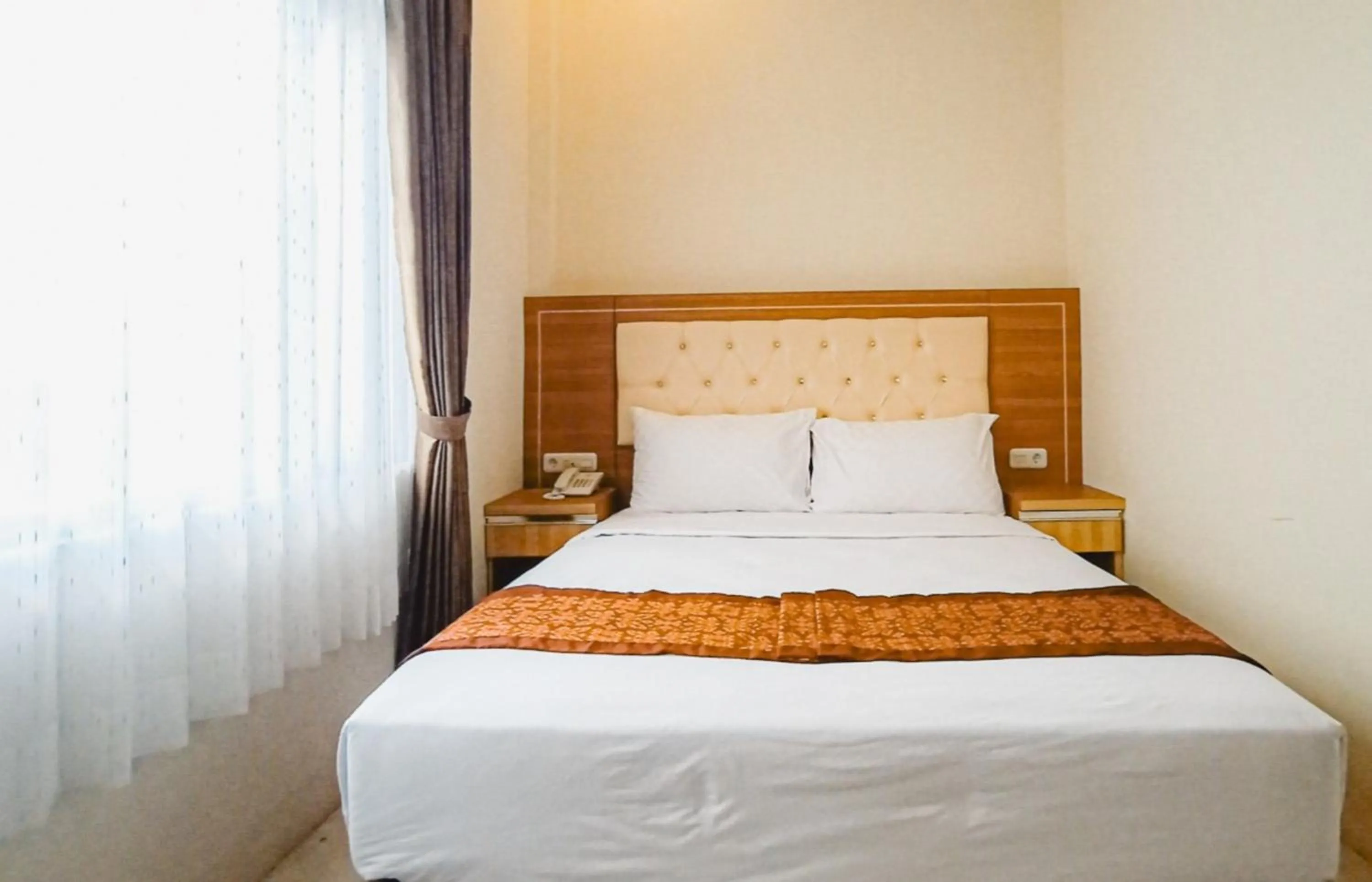 Bedroom, Bed in Zamzam Hotel and Convention Batu Powered By Archipelago