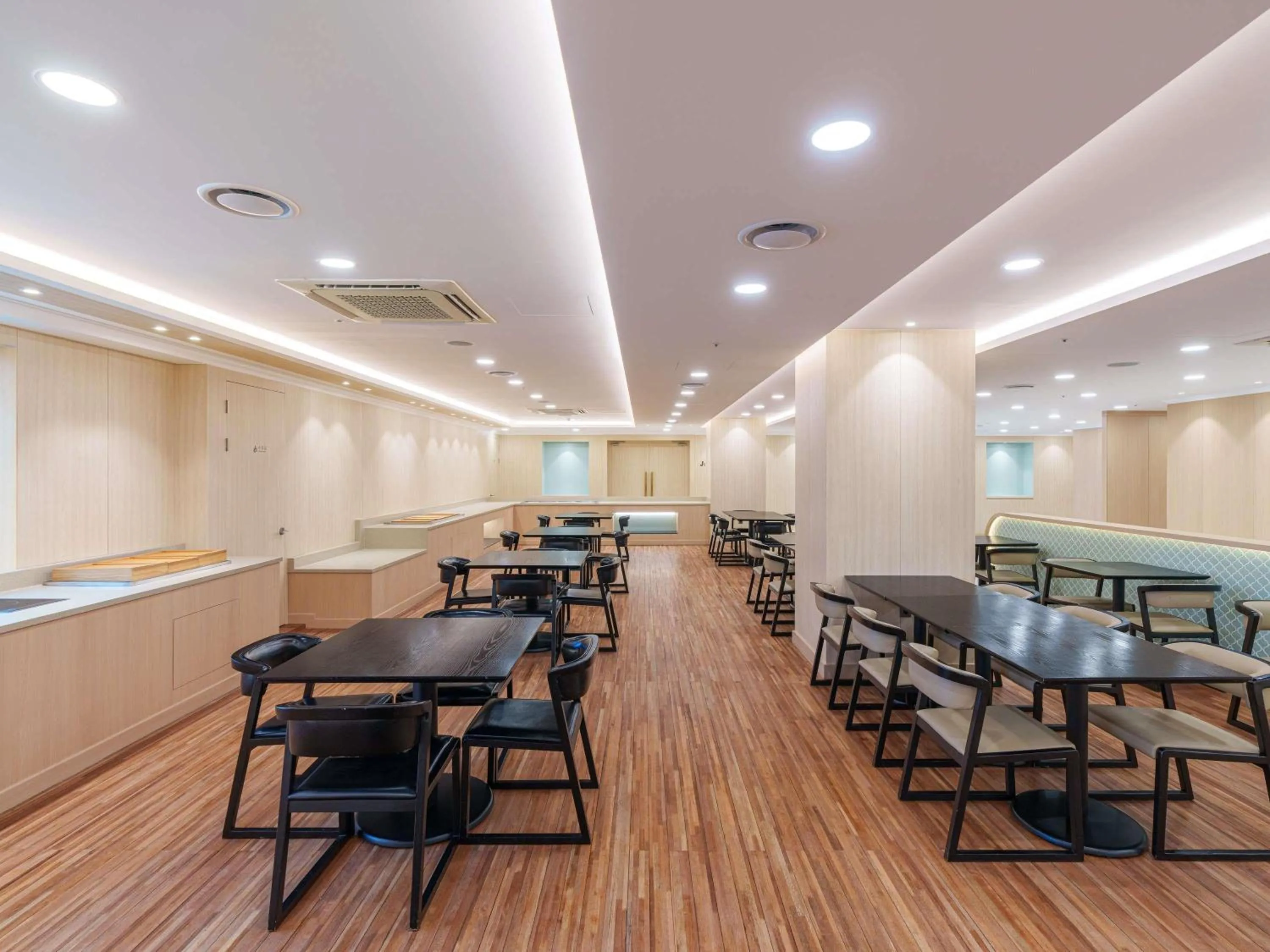 Restaurant/places to eat in ibis Styles Ambassador Jeonju City Centre