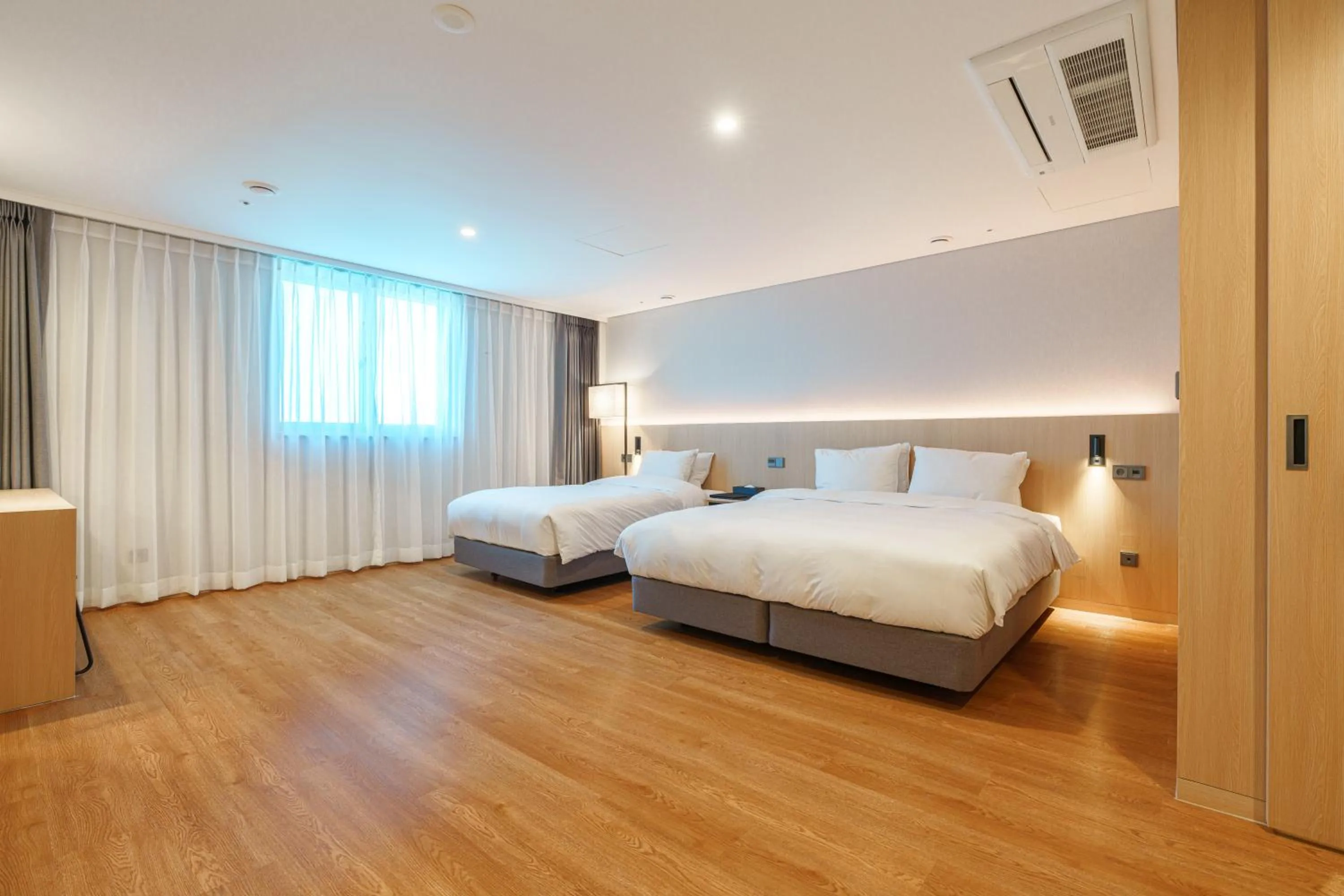 Bed in ibis Styles Ambassador Jeonju City Centre