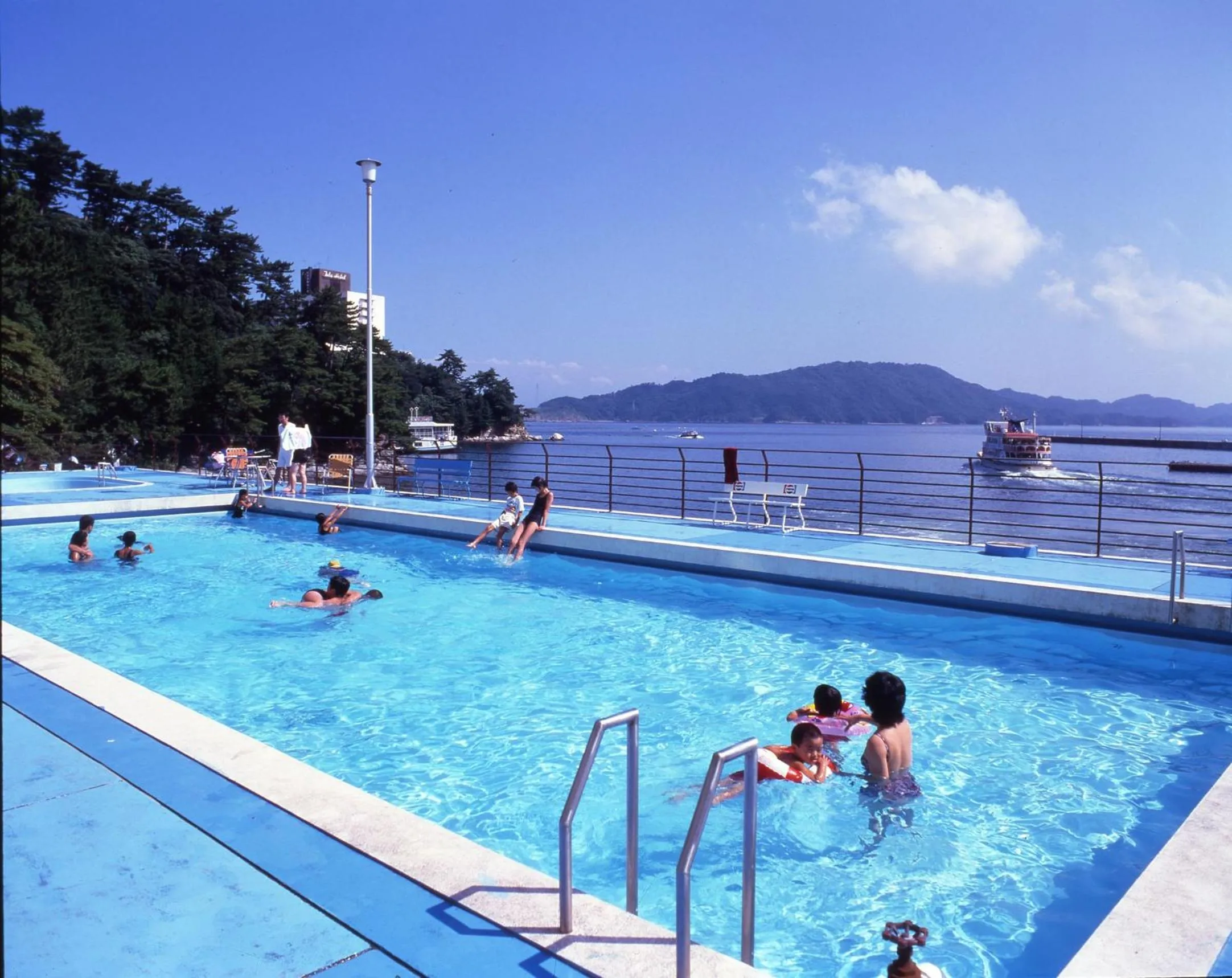 Swimming pool in Todaya