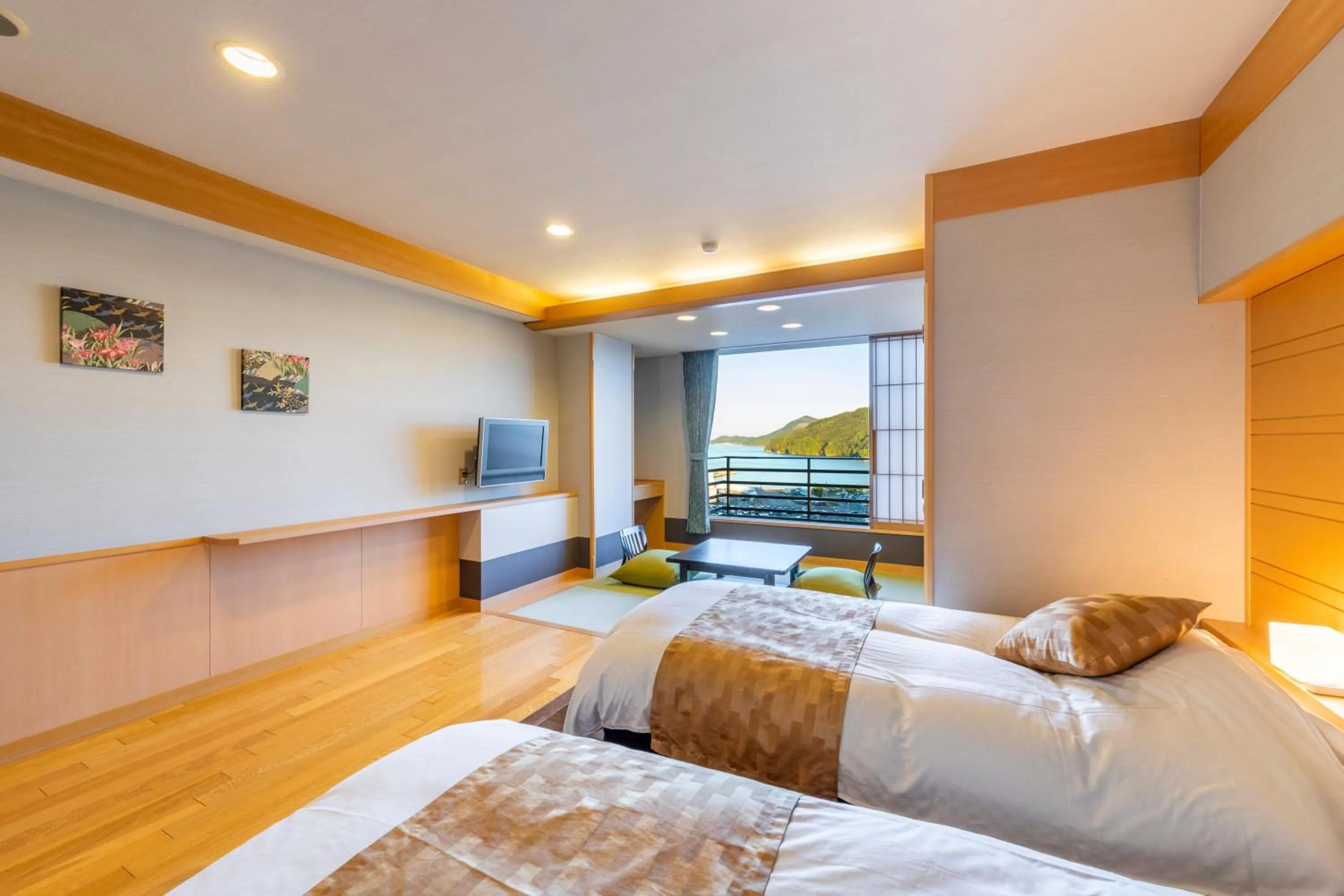 Photo of the whole room, Bed in Todaya