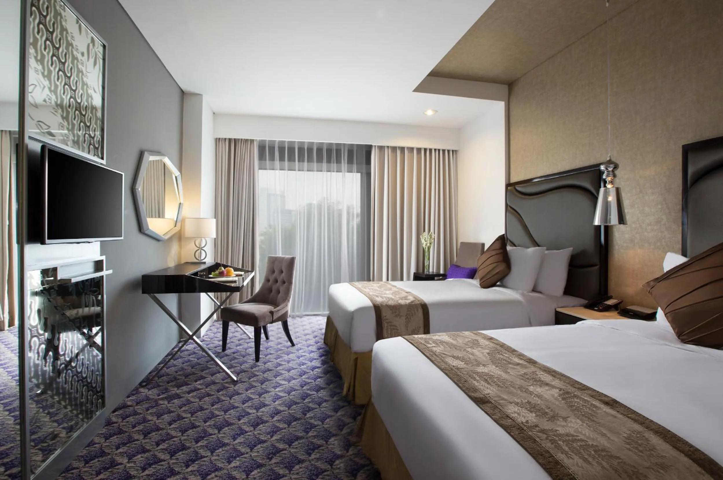 Bedroom in Aston Bellevue Radio Dalam