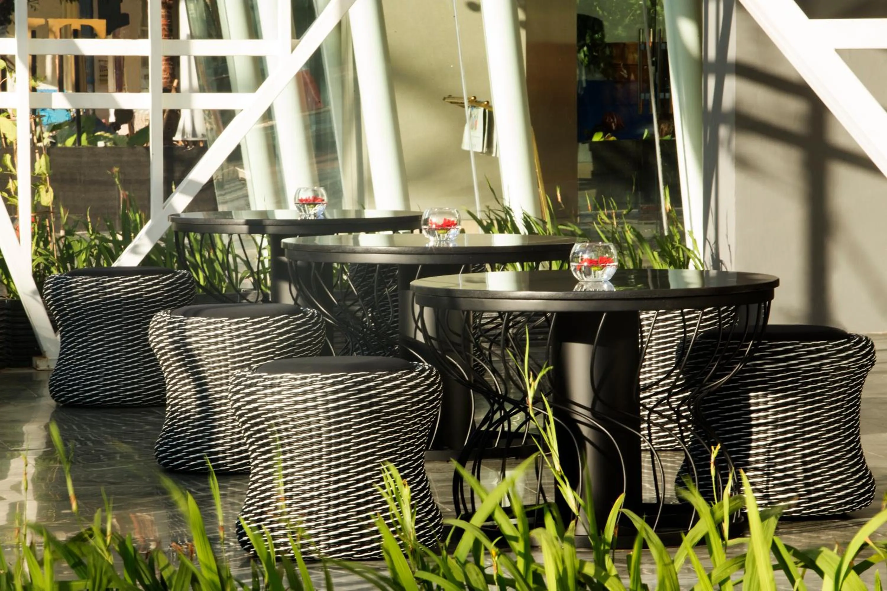 Lounge or bar in Aston Bellevue Radio Dalam