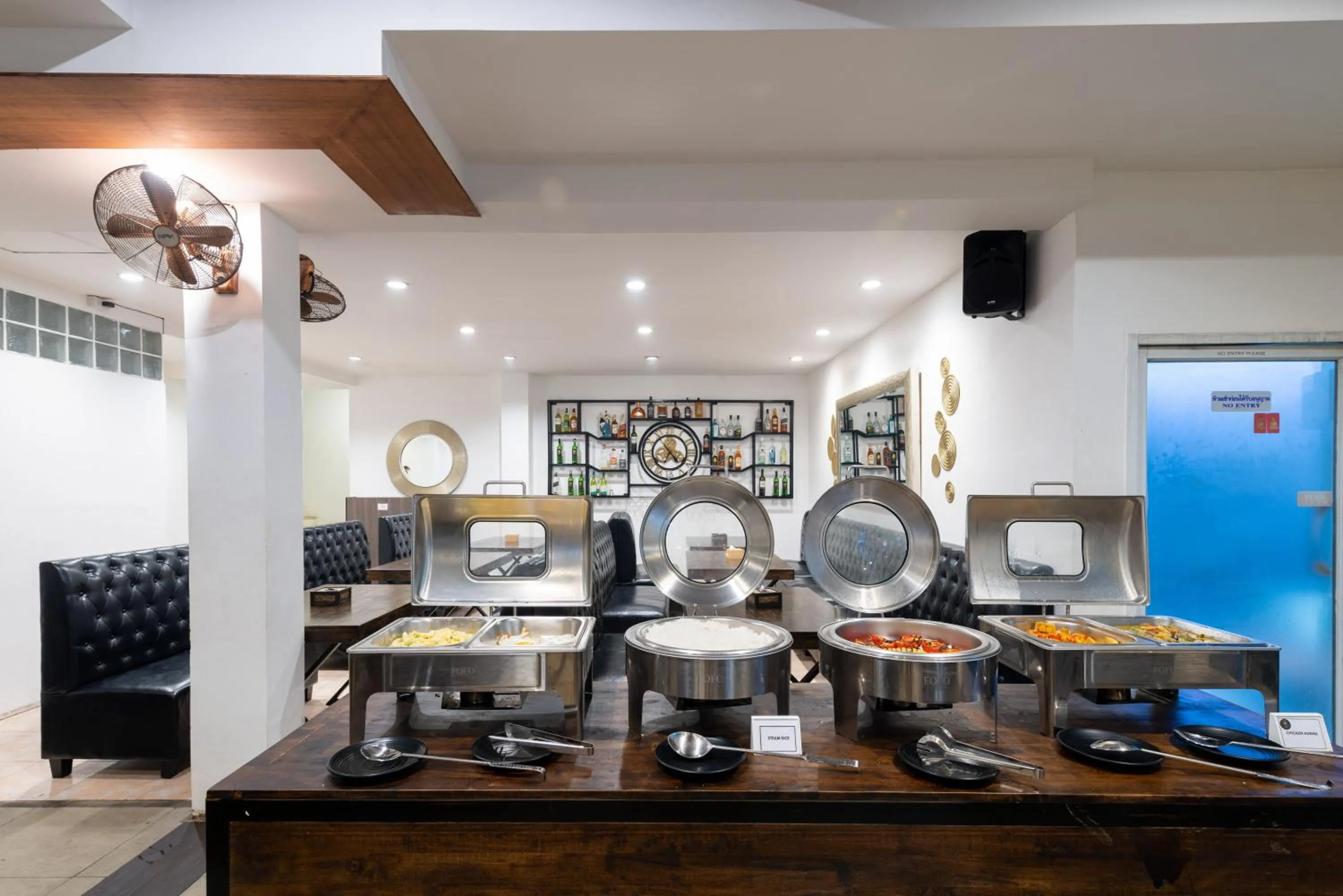 Food in Arawana Regency North Pattaya