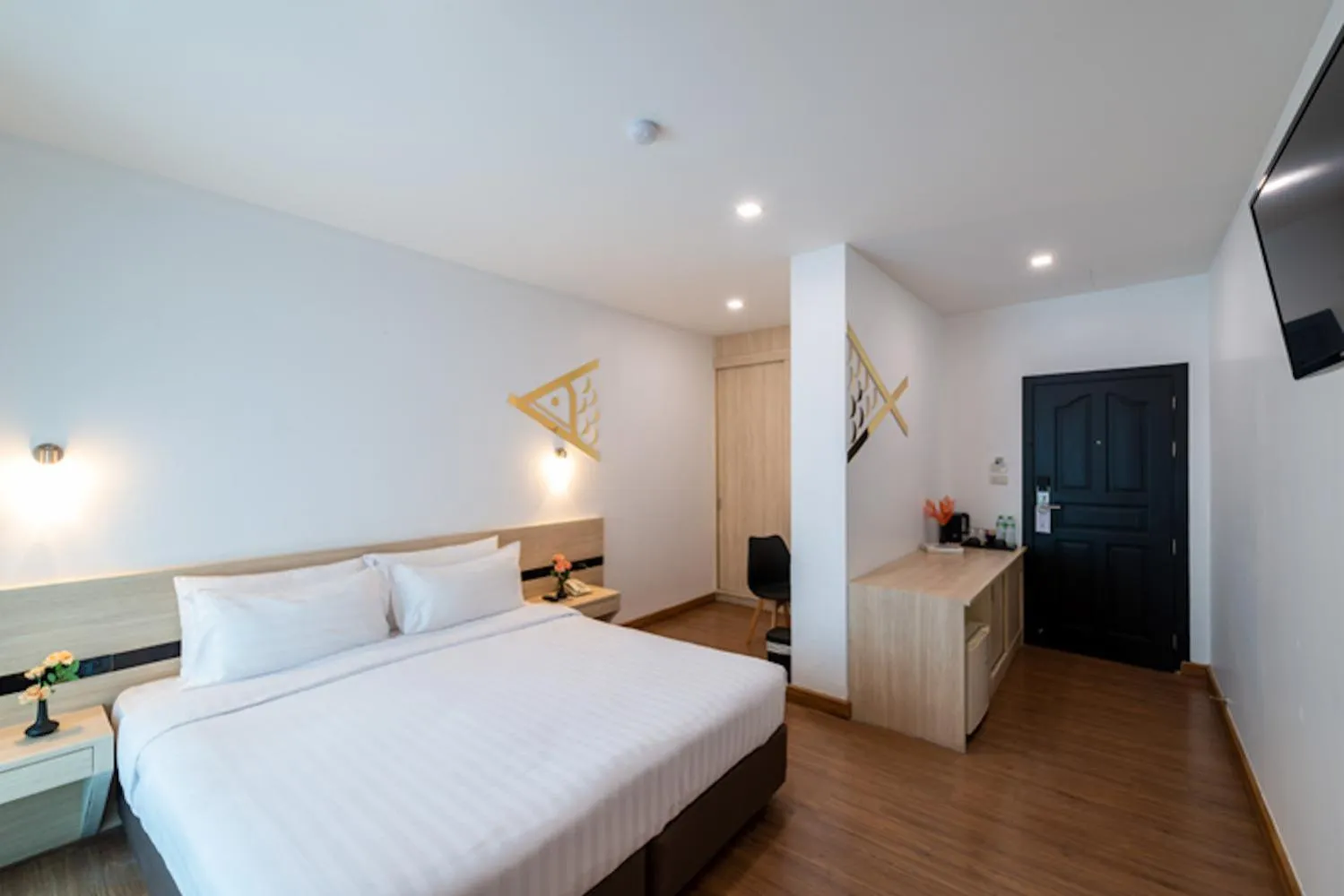 Bedroom, Bed in Arawana Regency North Pattaya