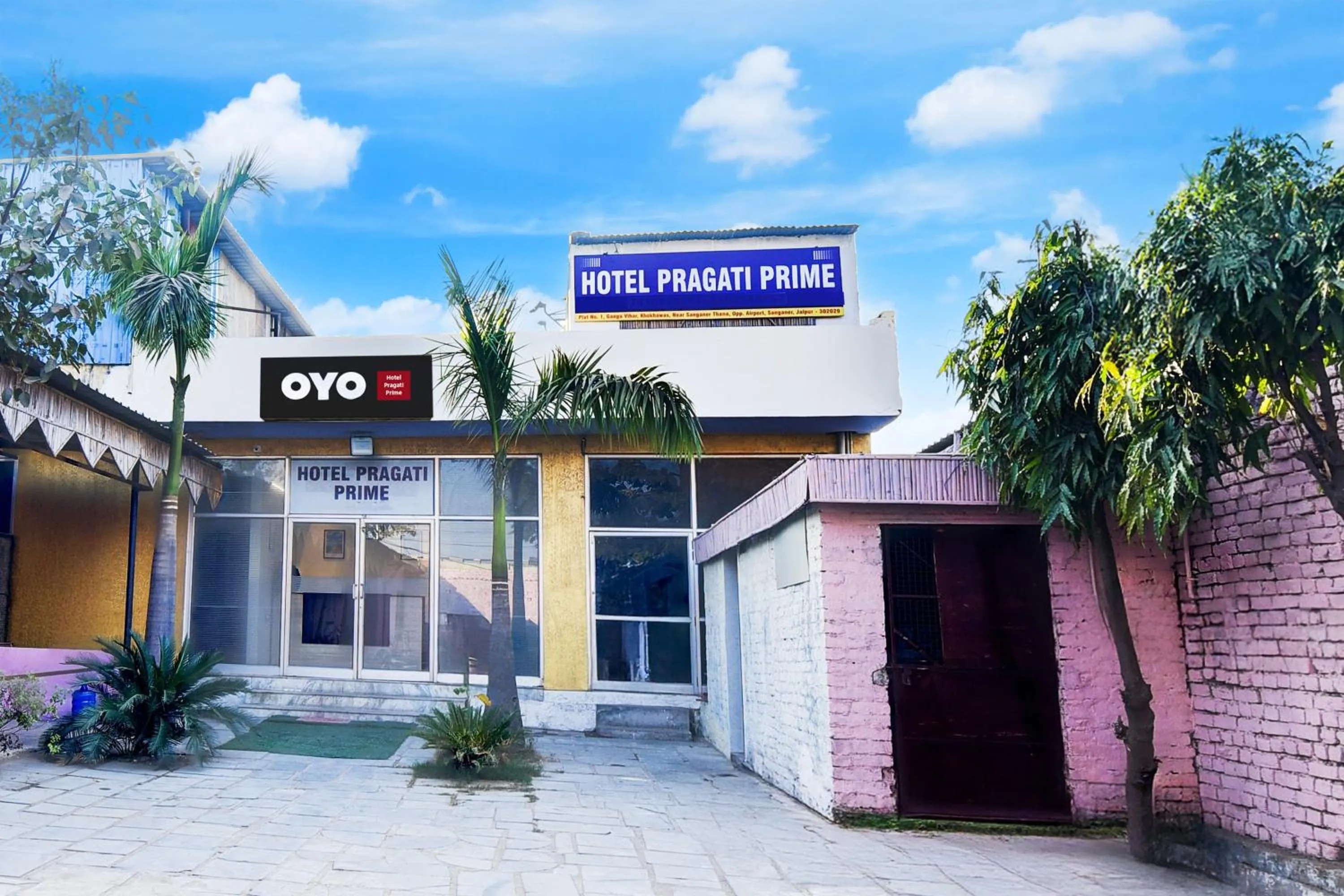 Facade/entrance in Super Hotel O Pragati Prime