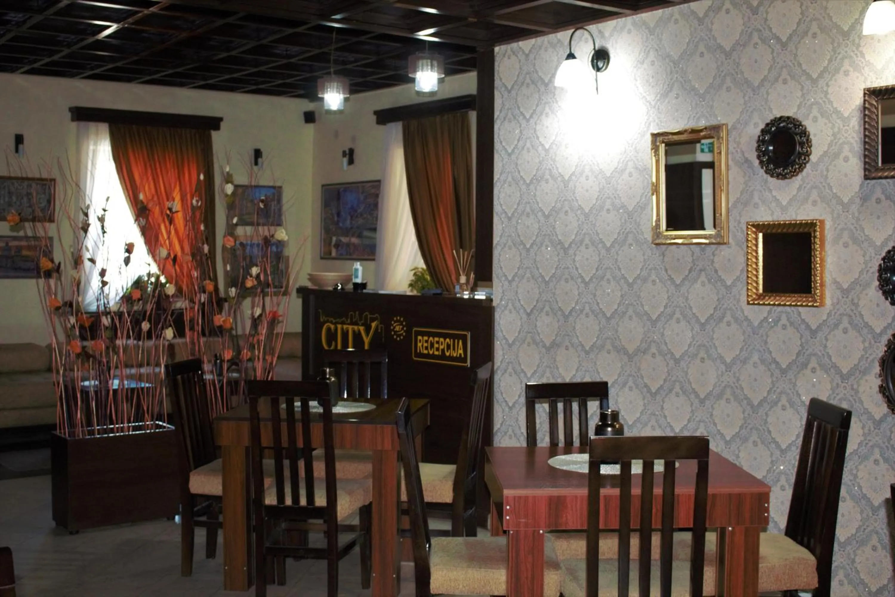 Banquet/Function facilities in Garni Hotel City