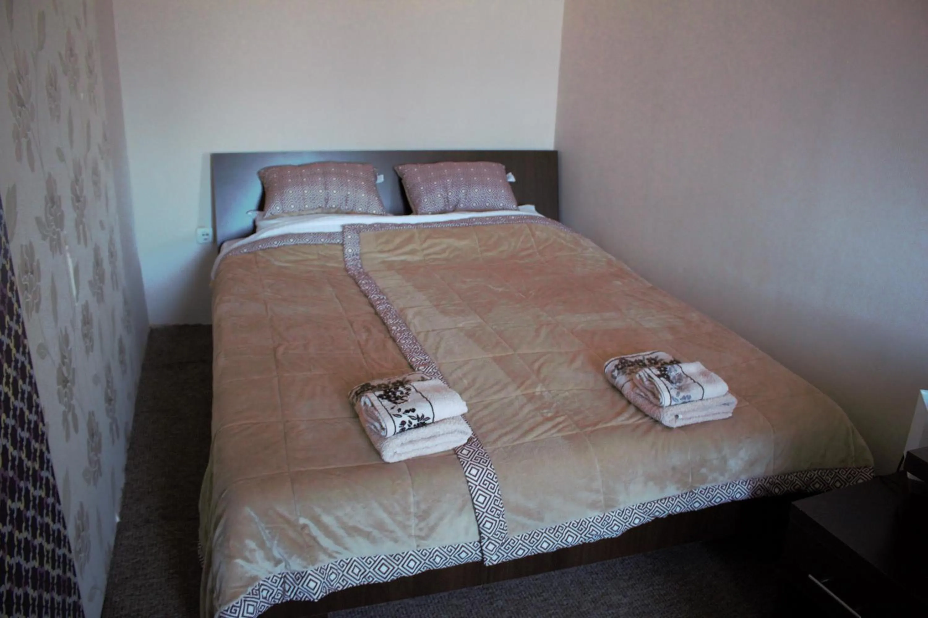 Bed in Garni Hotel City