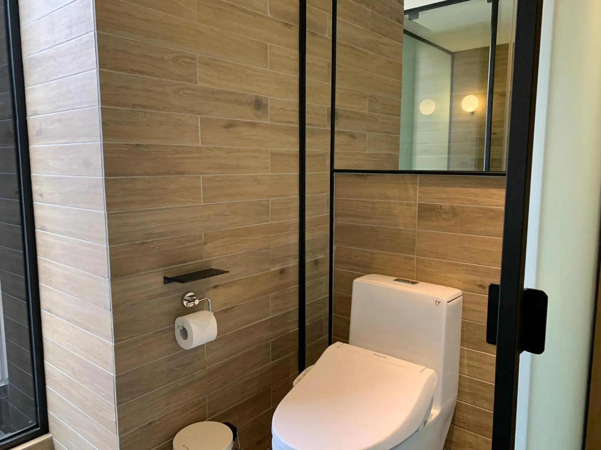 Photo of the whole room in Hotel Midtown Richardson