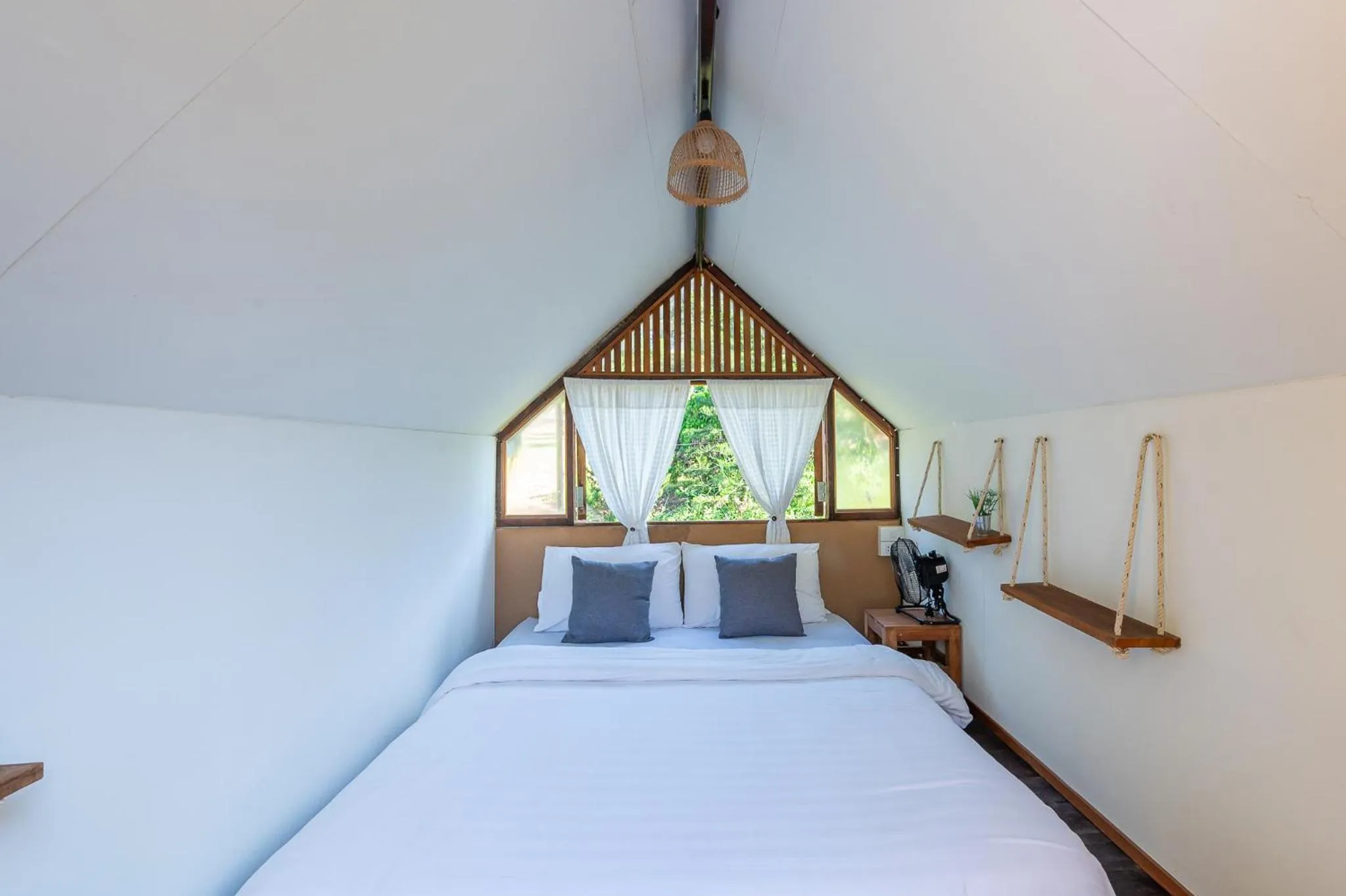 Bed in lion resort & cafe