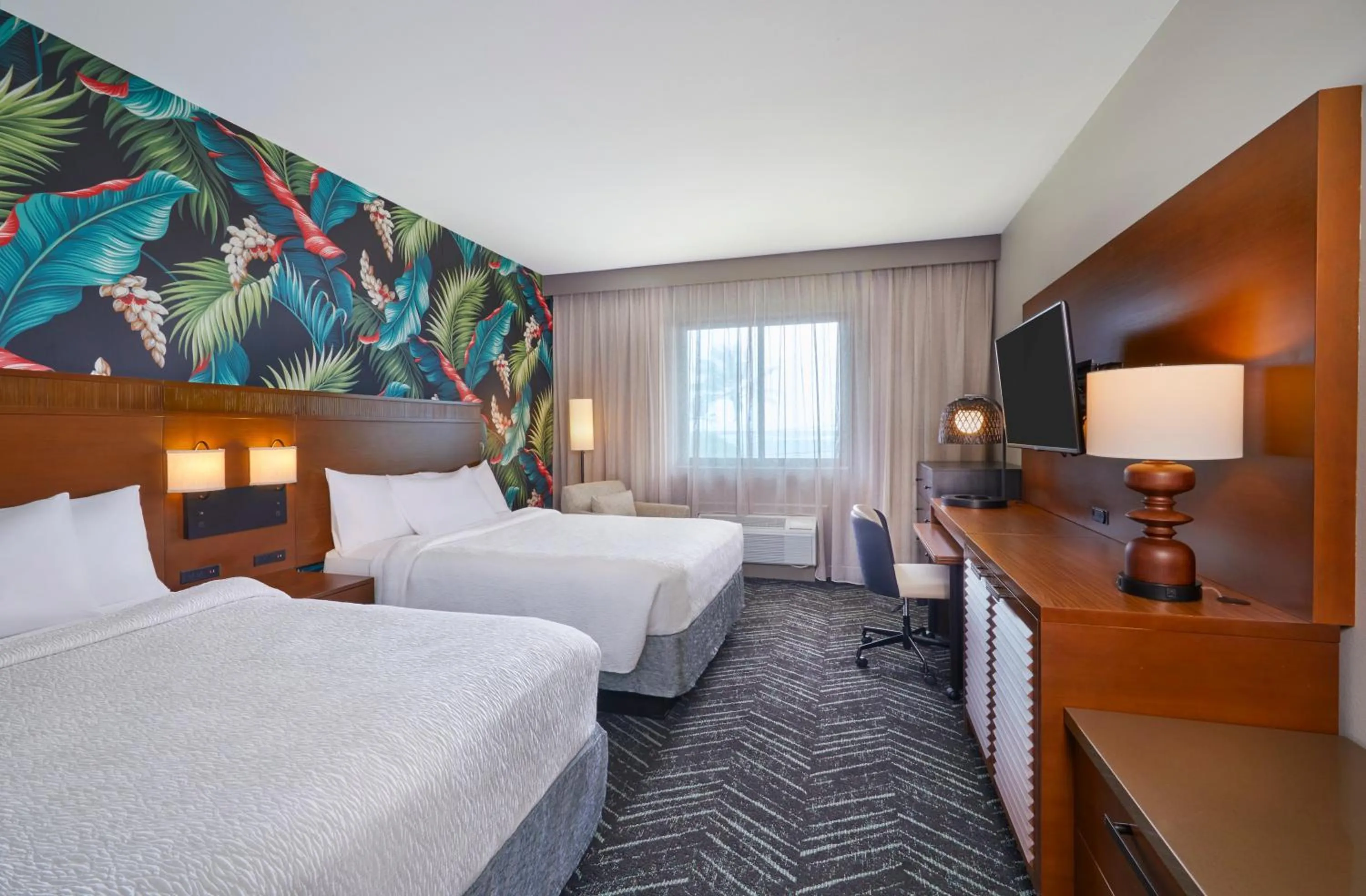Queen Room in Courtyard by Marriott Oahu North Shore
