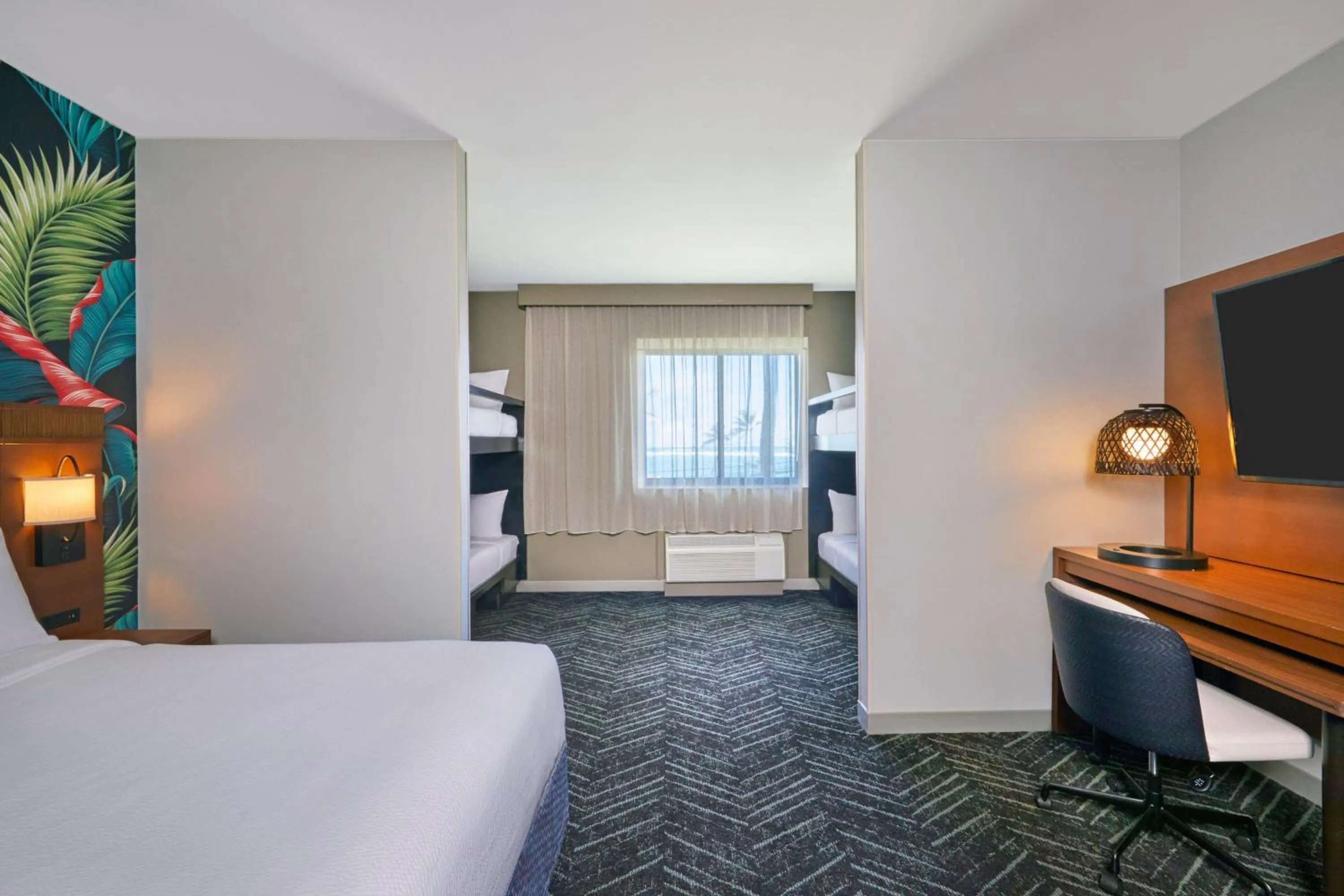 Photo of the whole room, Bed in Courtyard by Marriott Oahu North Shore