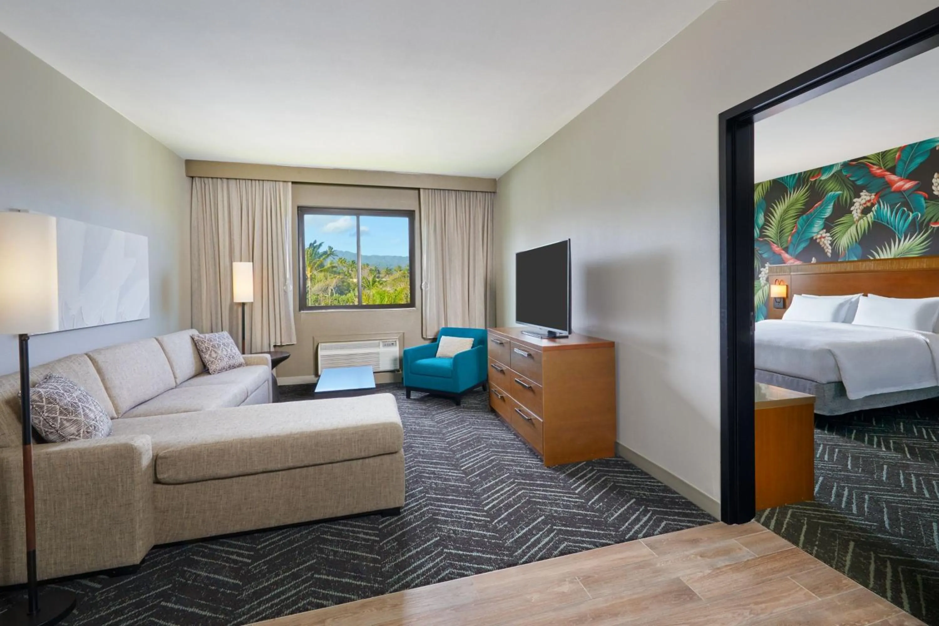 Photo of the whole room, Bed in Courtyard by Marriott Oahu North Shore