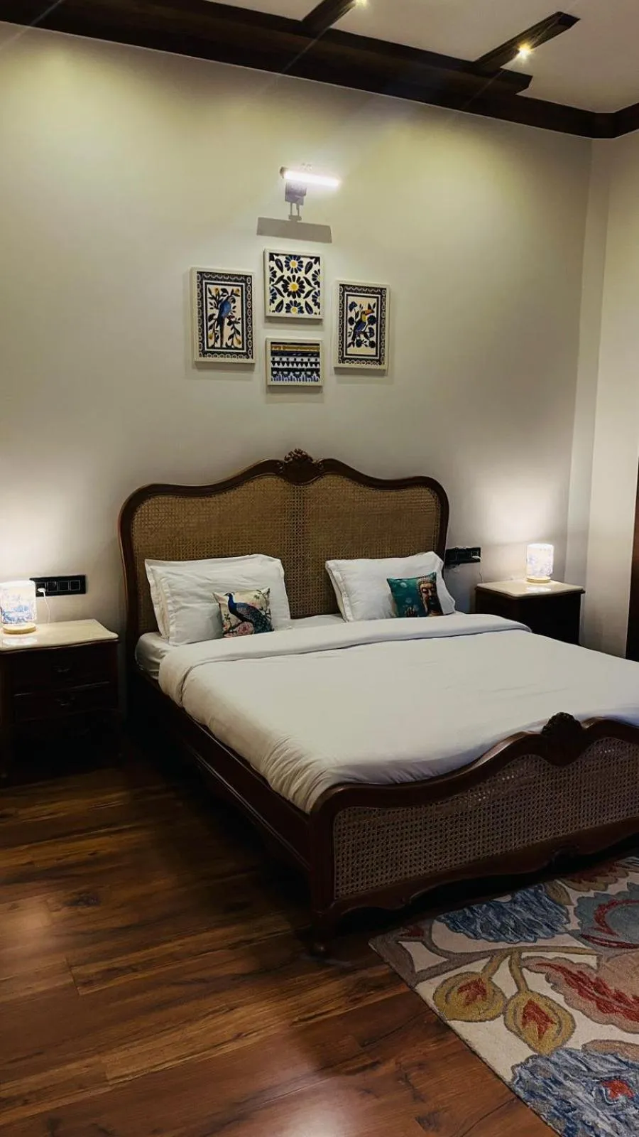 Bed in Vanhills - Luxury Home Stay in Jim Corbett