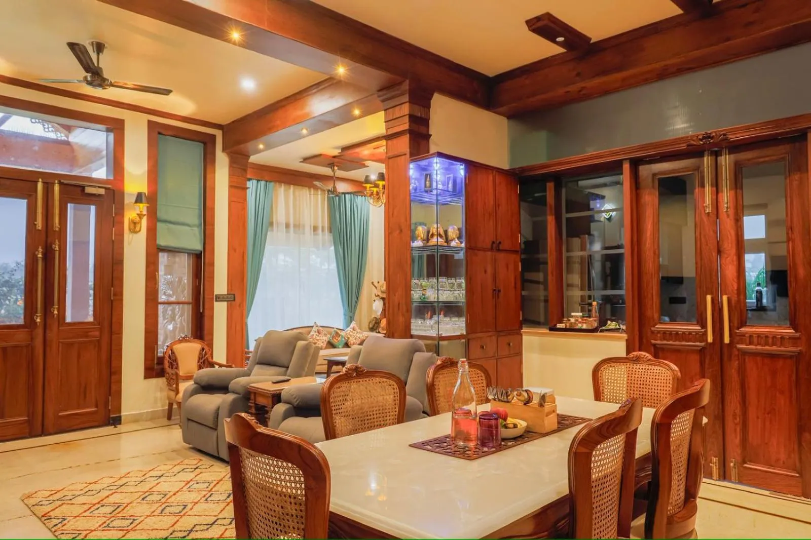 Vanhills - Luxury Home Stay in Jim Corbett
