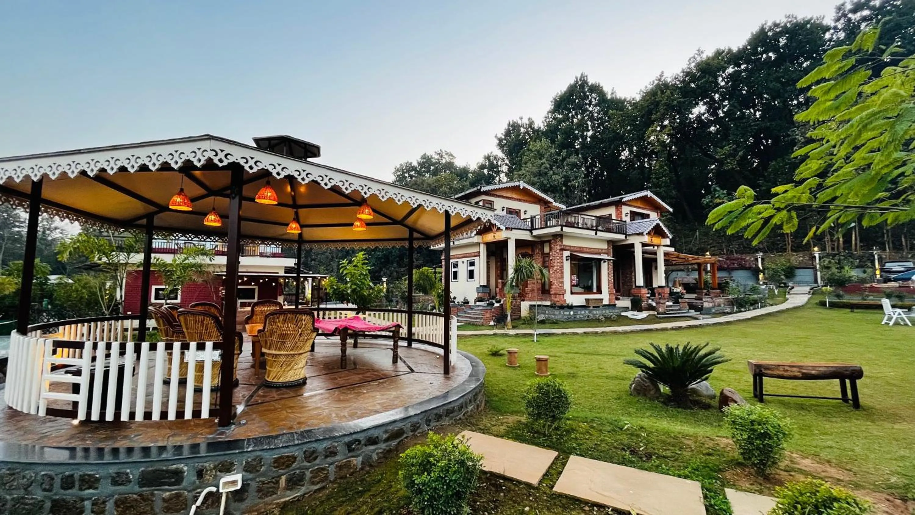 Garden in Vanhills - Luxury Home Stay in Jim Corbett