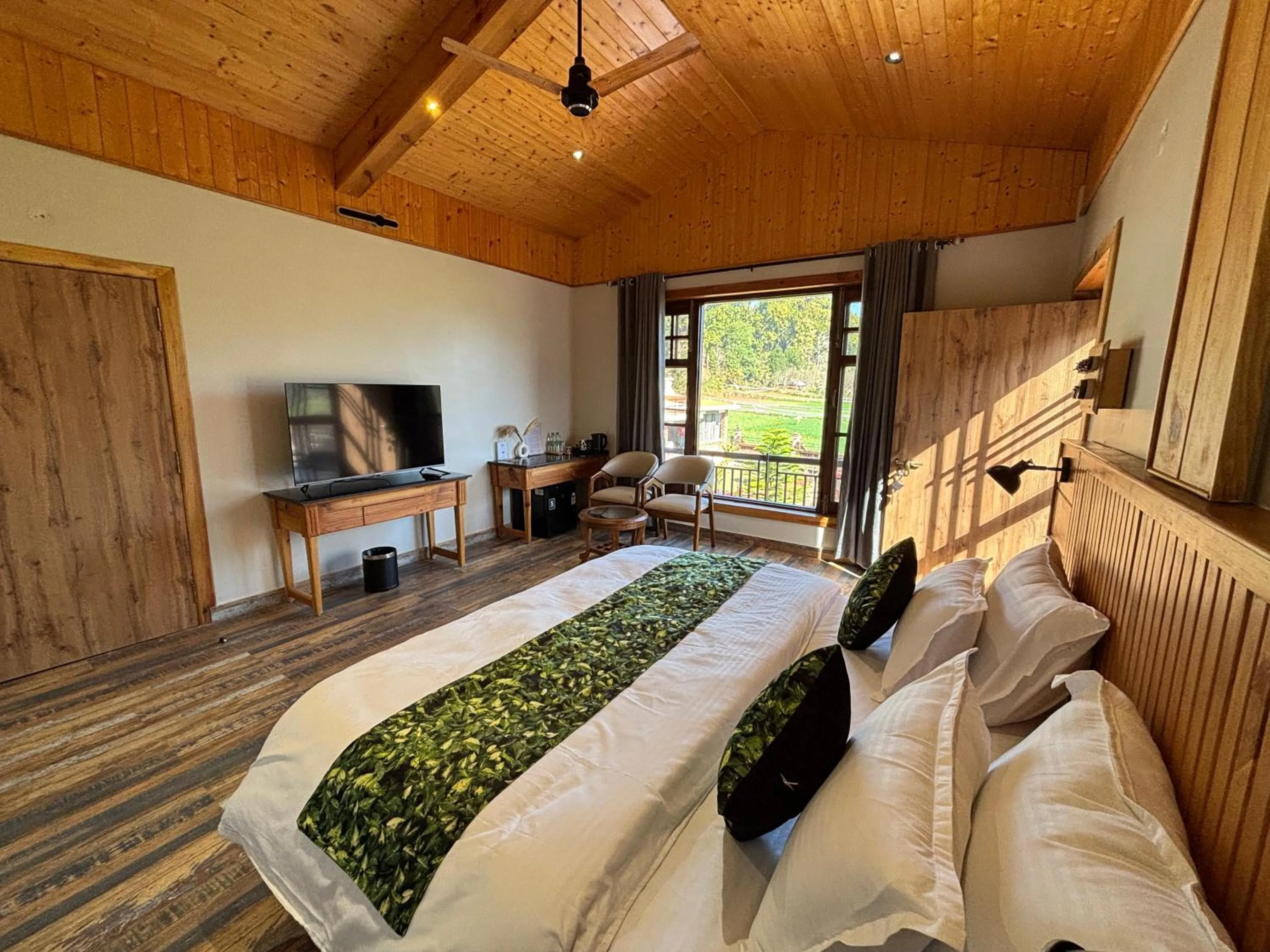Bed in Vanhills - Luxury Home Stay in Jim Corbett
