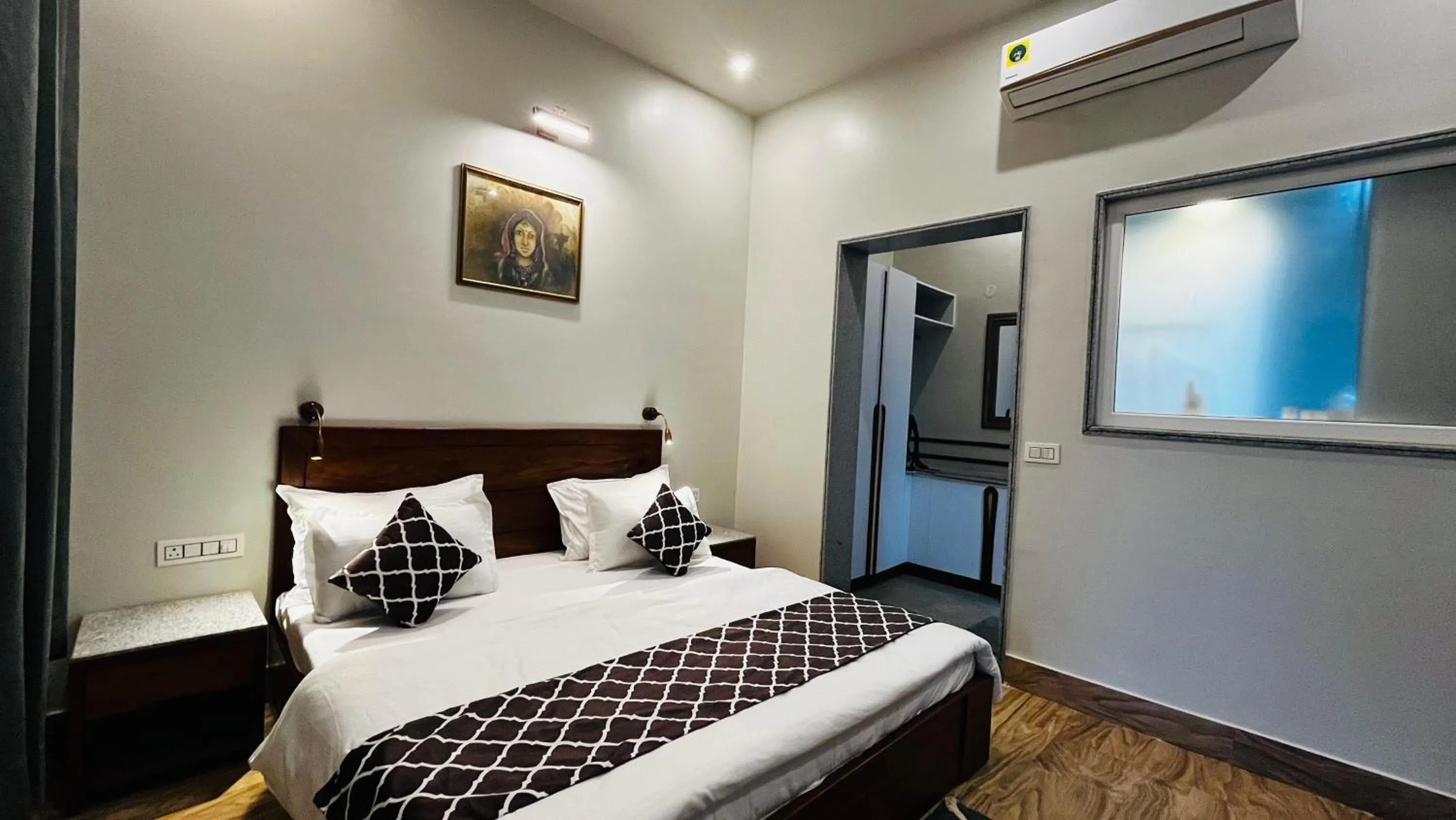 Bed in Vanhills - Luxury Home Stay in Jim Corbett